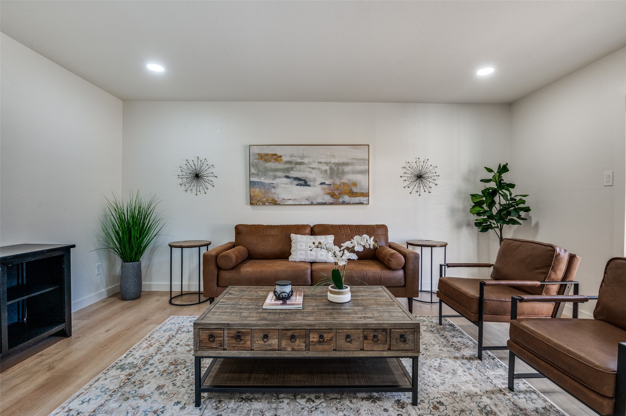 346 E Davis Circle
