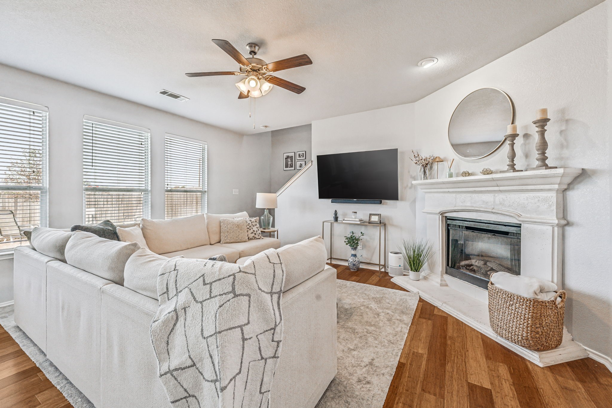 9661 Minton Drive