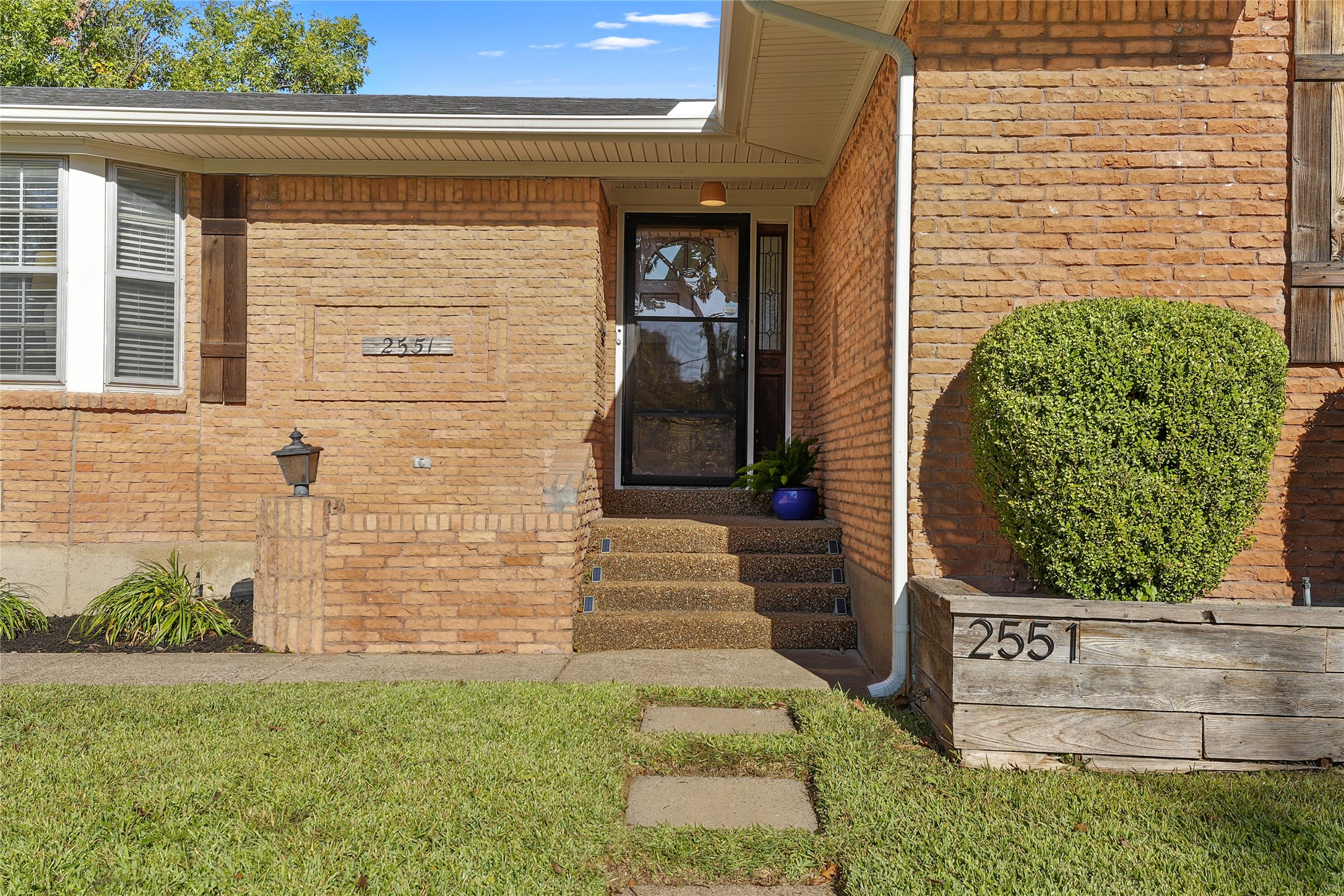 2551 El Cerrito Drive