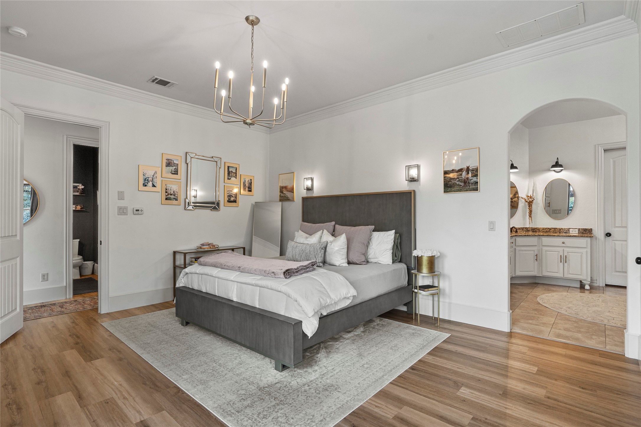 399 Wyndemere Boulevard