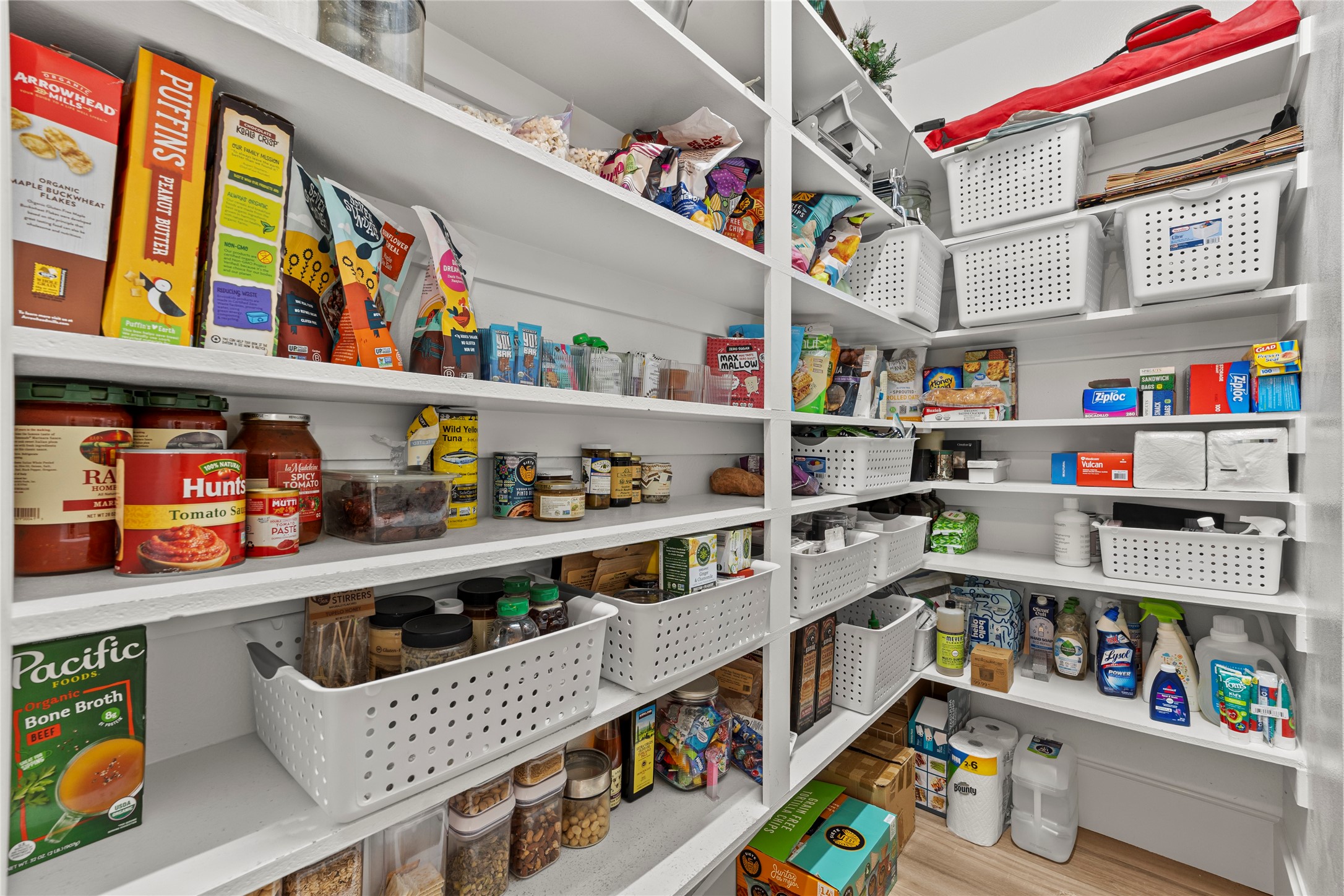 399 Wyndemere Boulevard