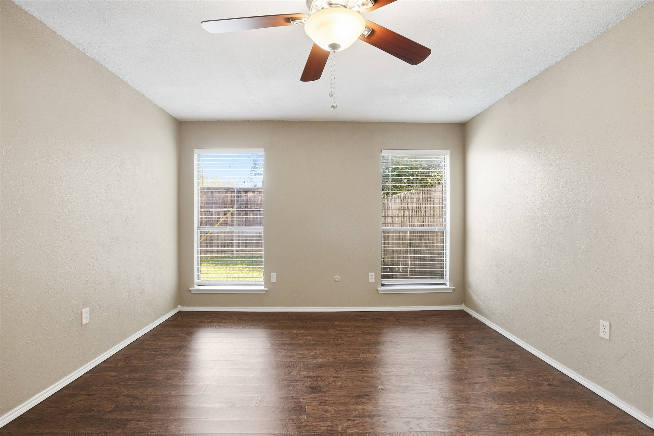 3906 Cedarwood Court