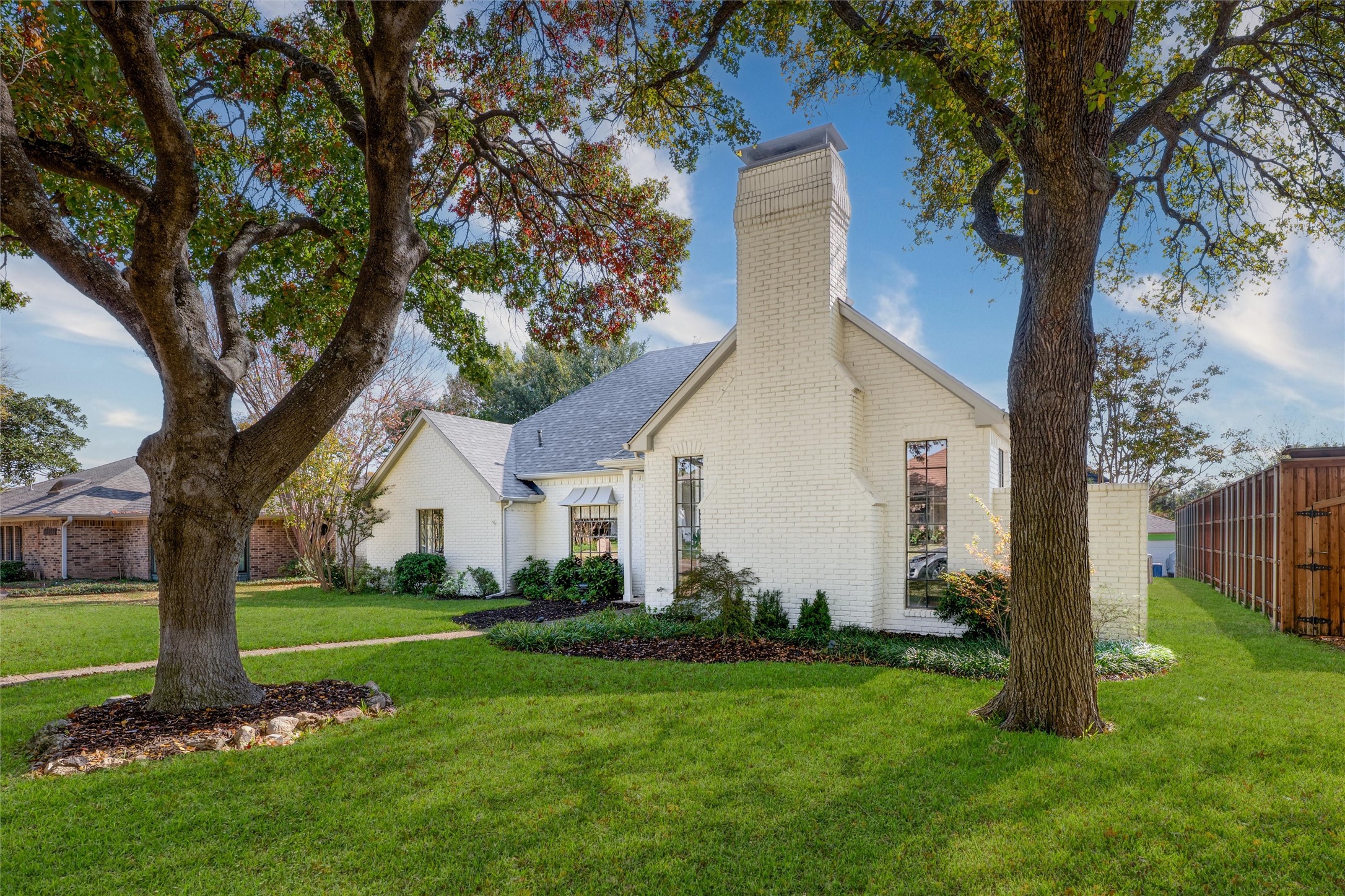 10002 Hickory Crossing