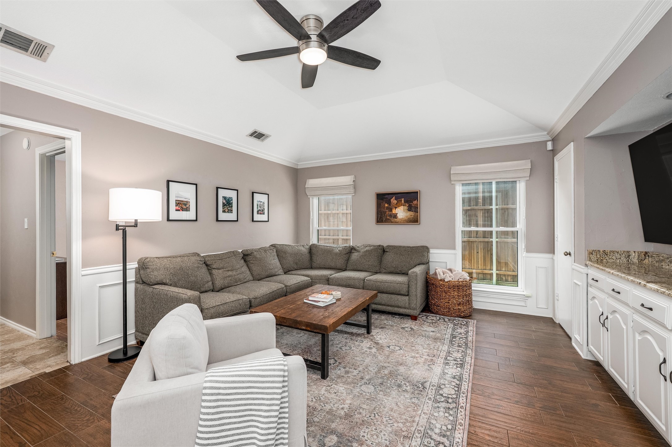 10002 Hickory Crossing