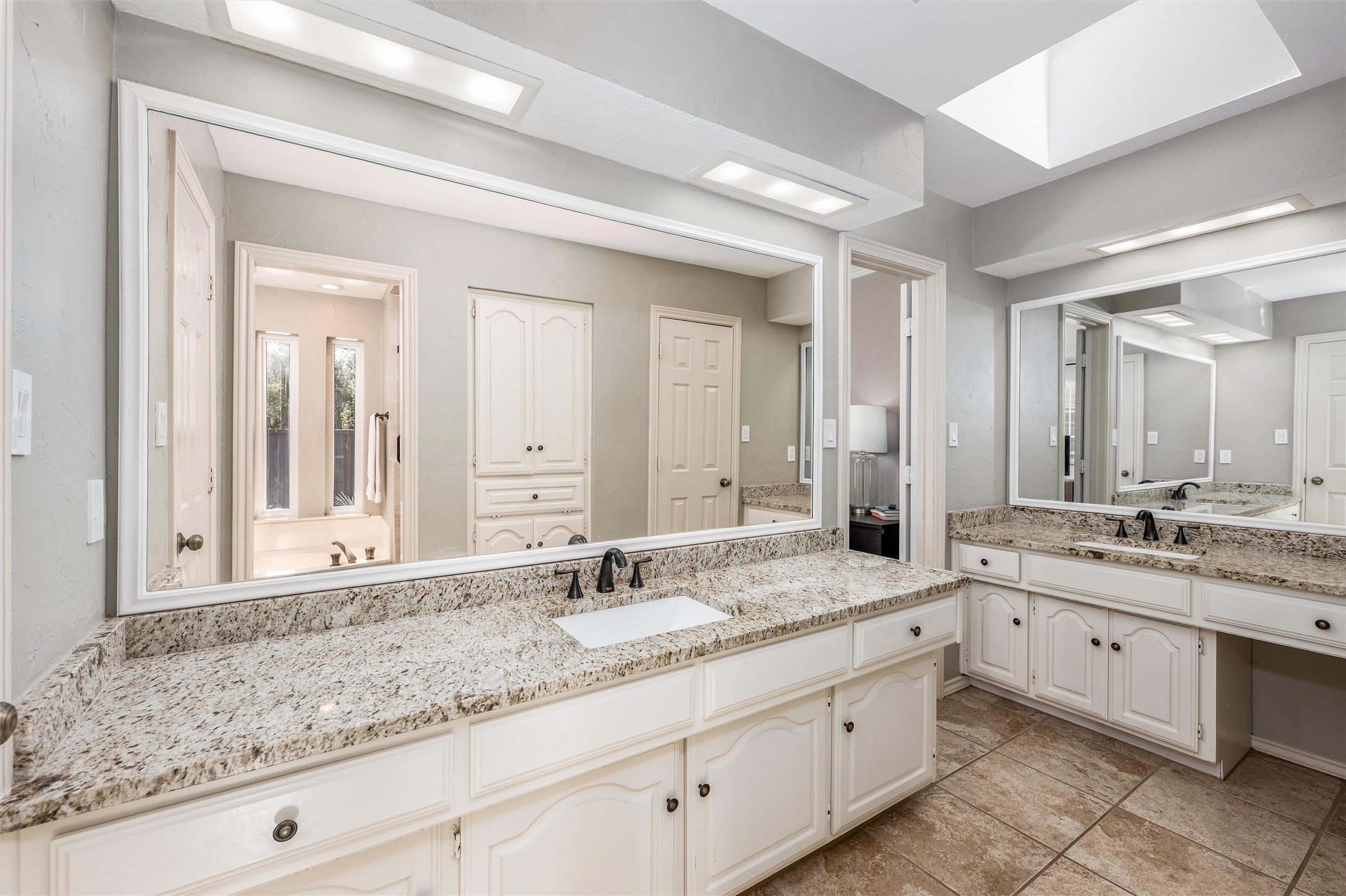 10002 Hickory Crossing