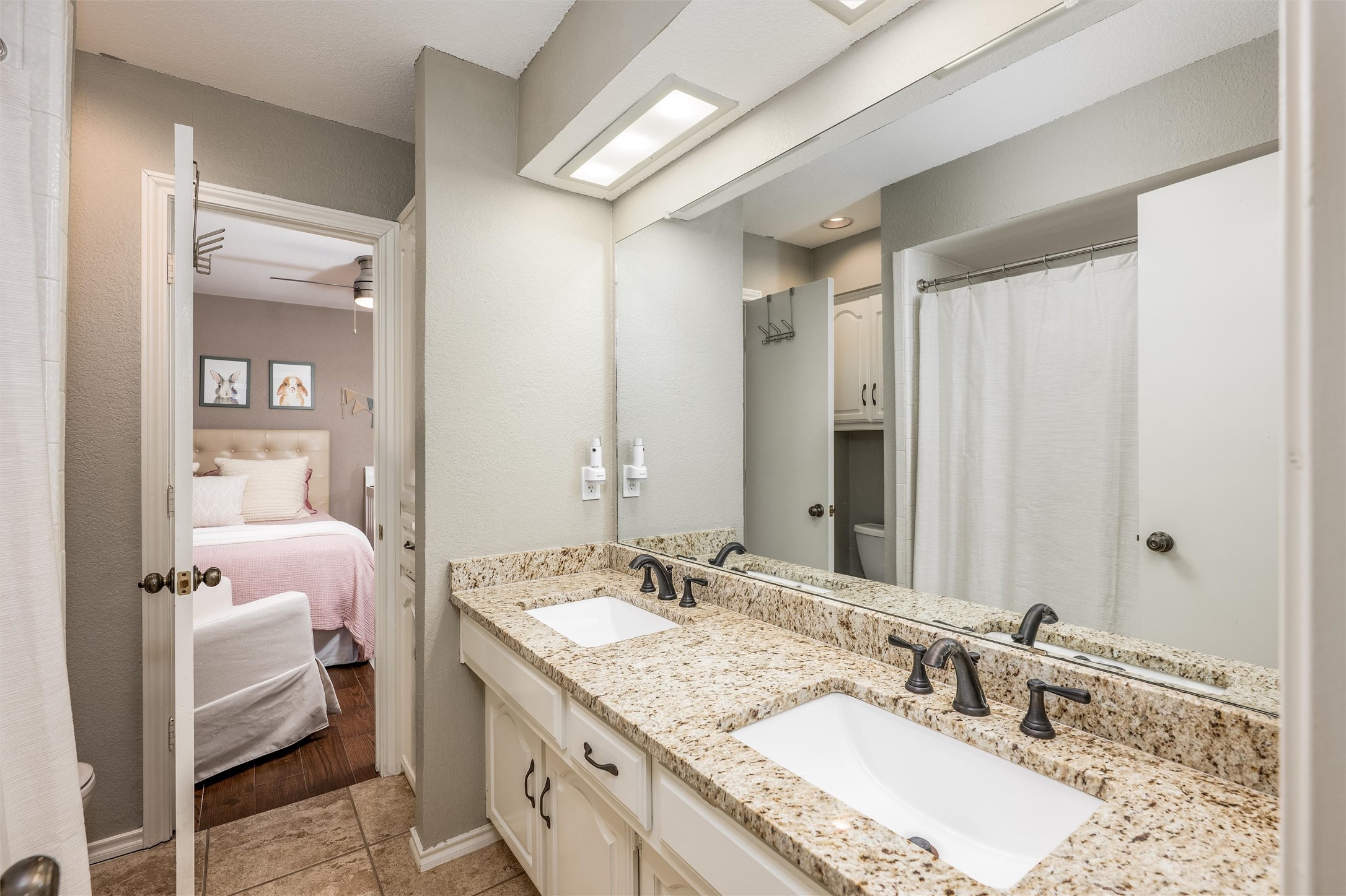 10002 Hickory Crossing
