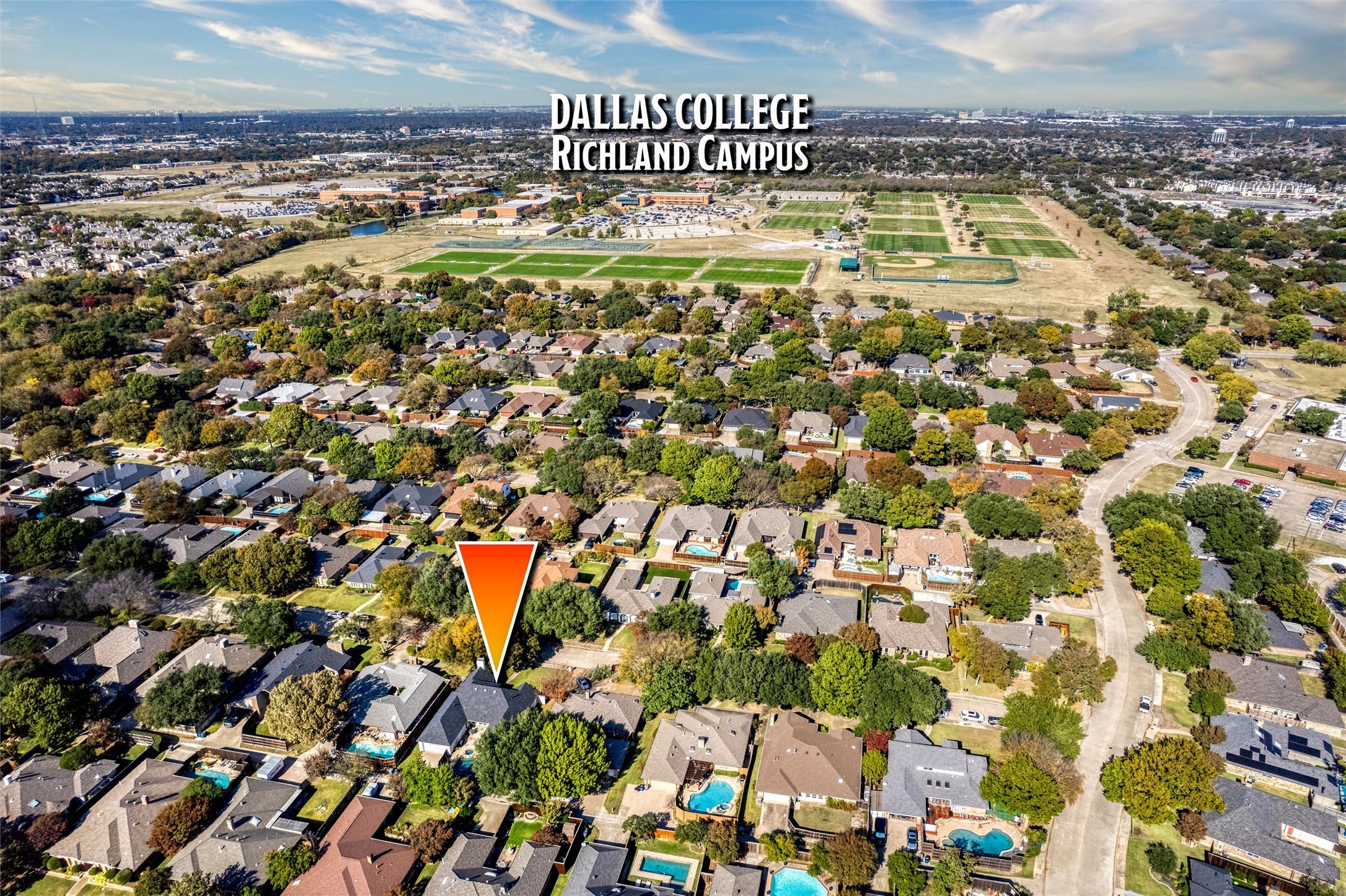 10002 Hickory Crossing