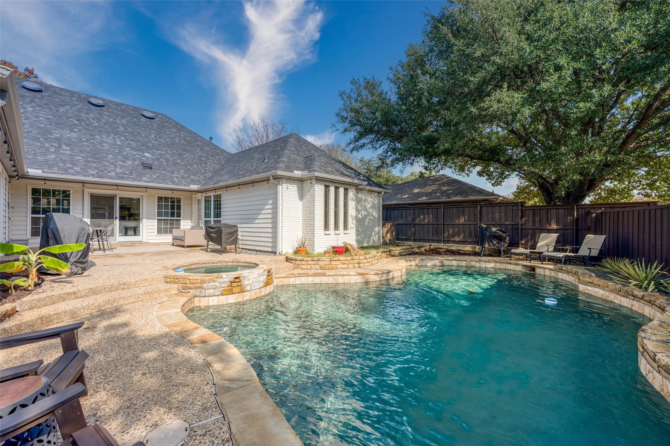 10002 Hickory Crossing