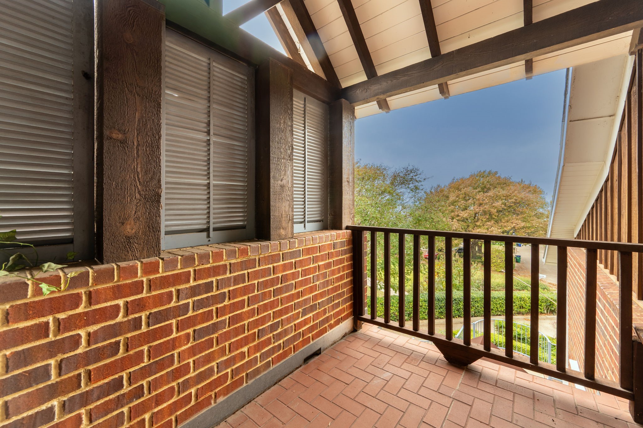 23 Lakeway Drive