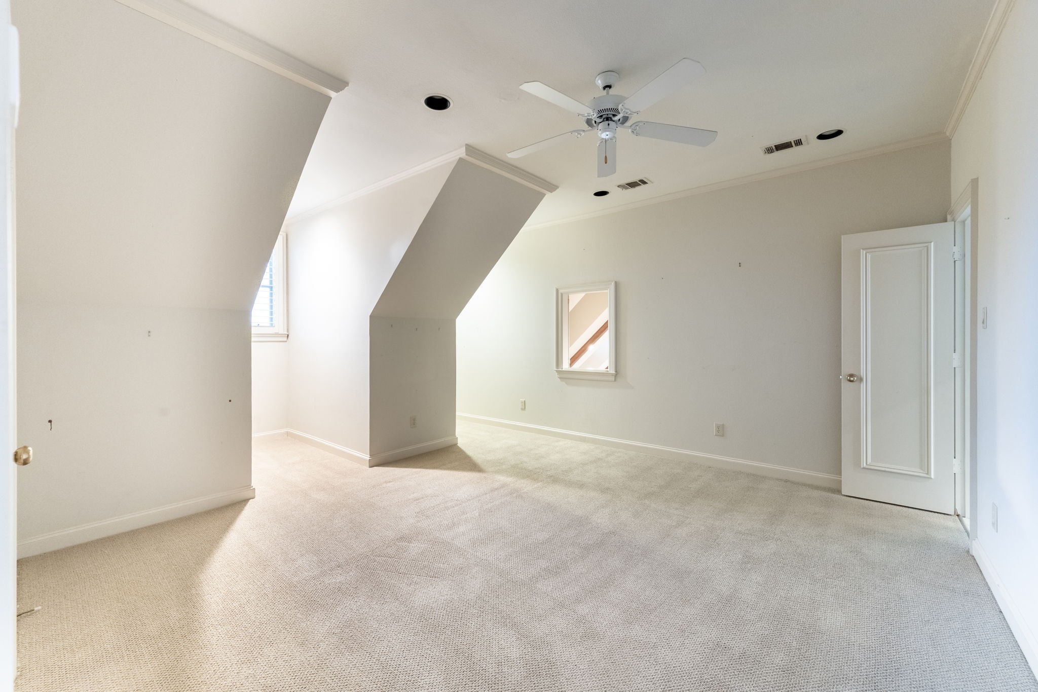 23 Lakeway Drive