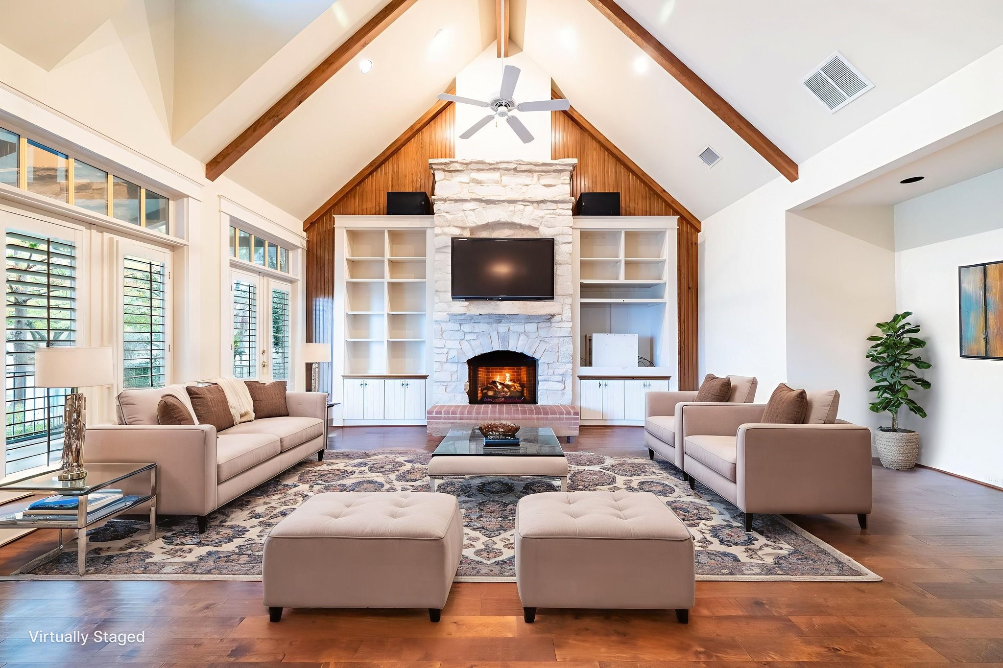 23 Lakeway Drive