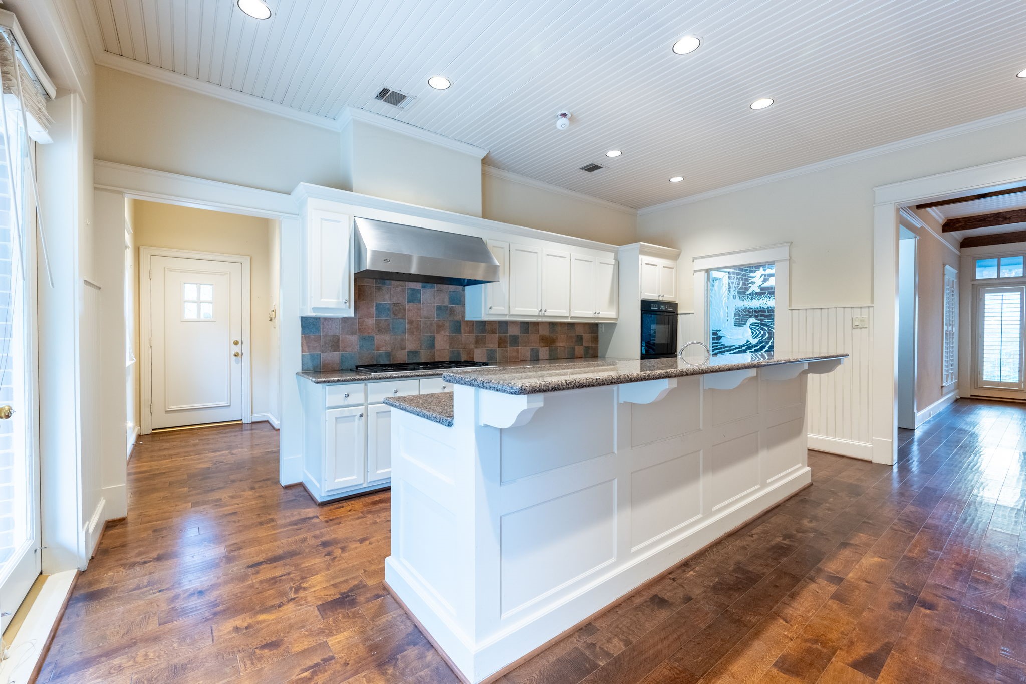 23 Lakeway Drive