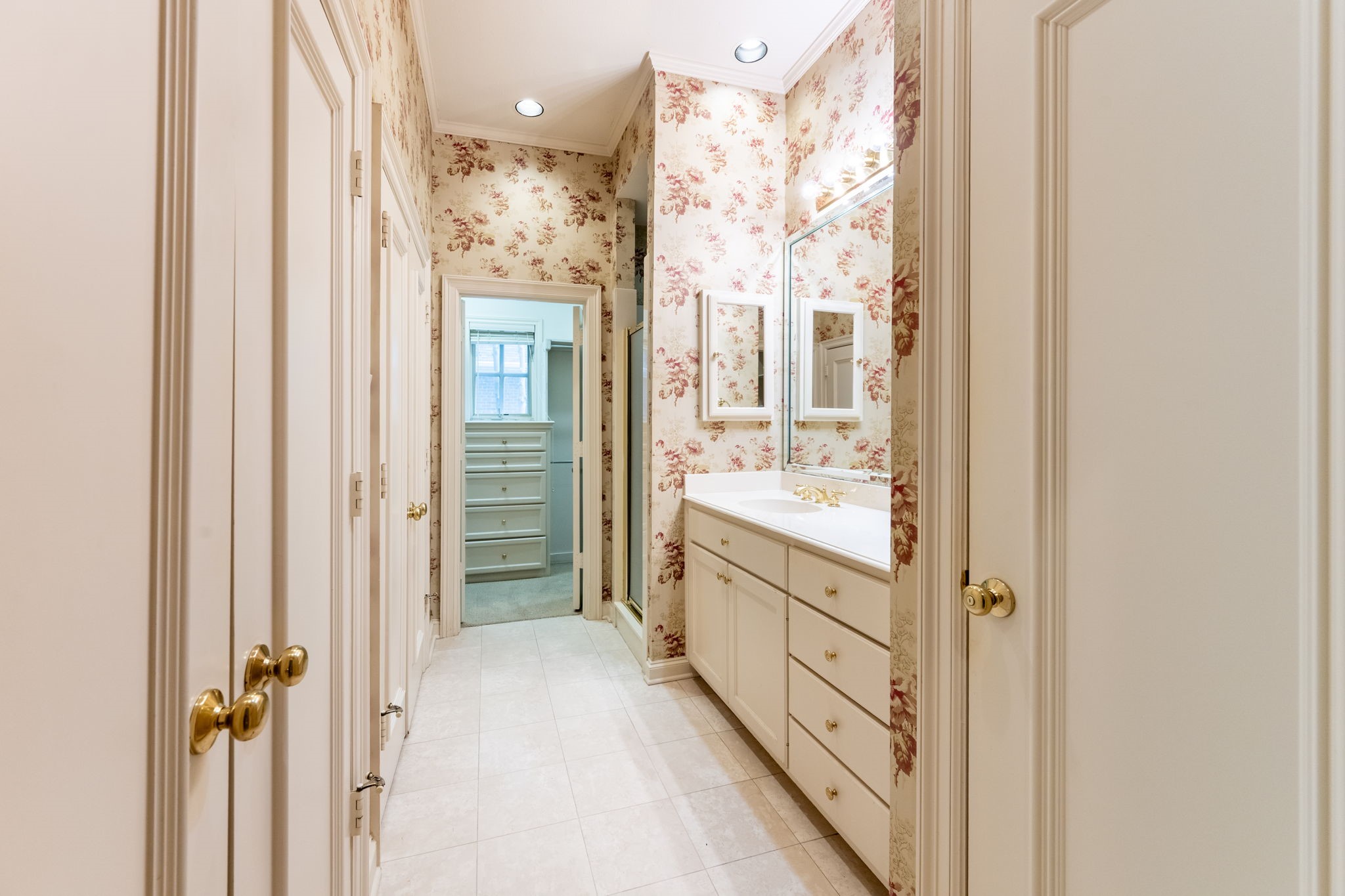 23 Lakeway Drive