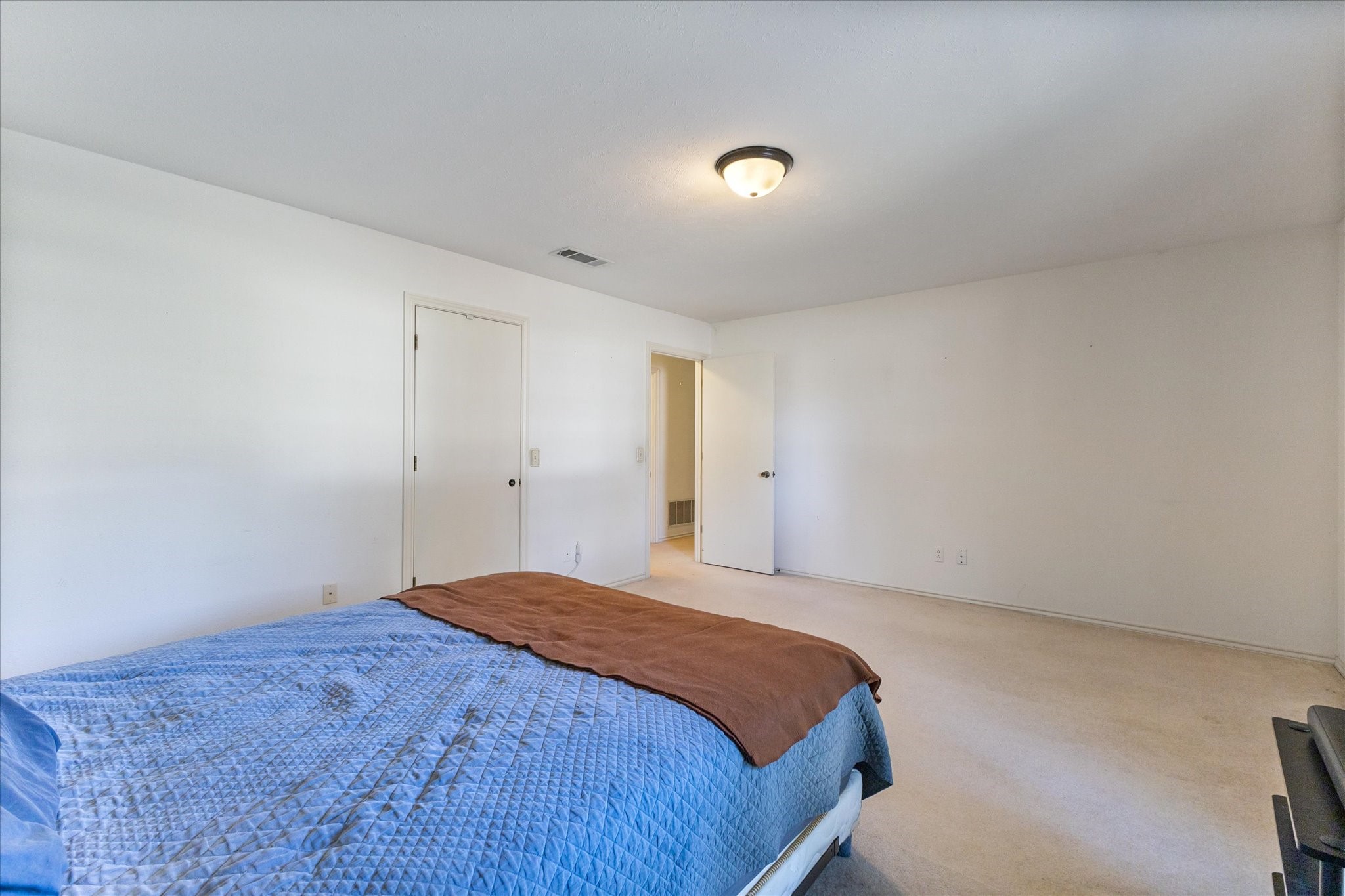 2608 Northcrest Drive