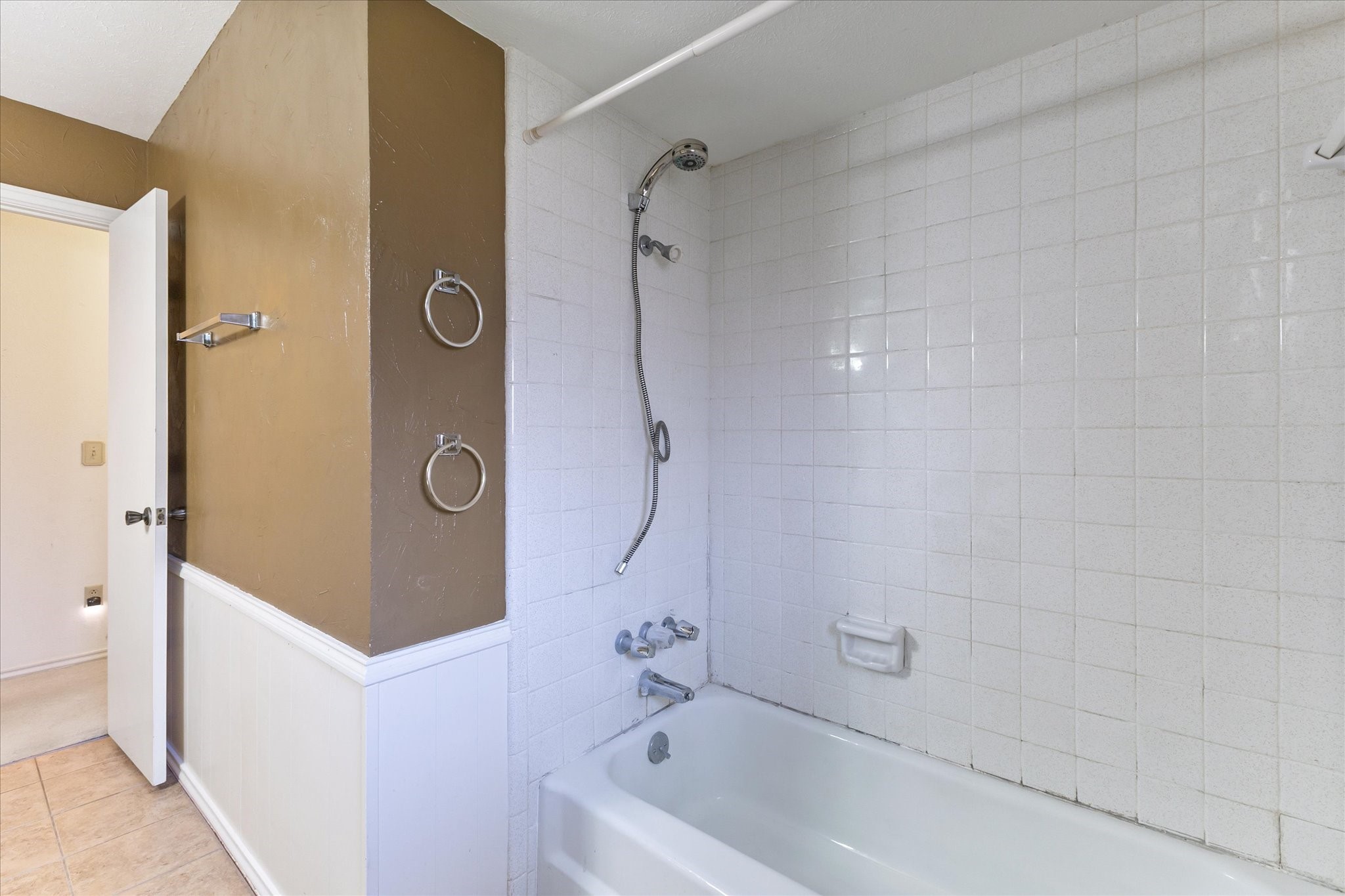 2608 Northcrest Drive