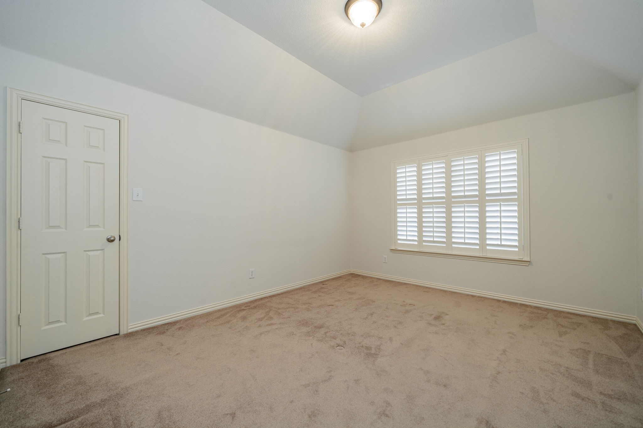 7803 Hillsdale Drive