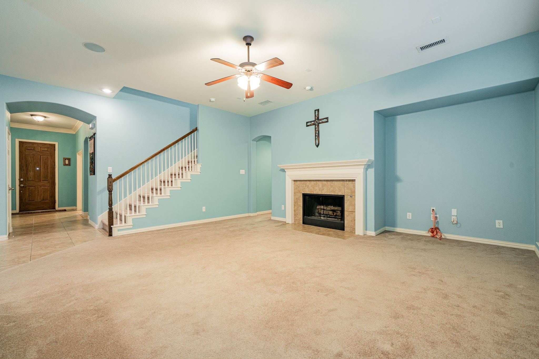 7803 Hillsdale Drive