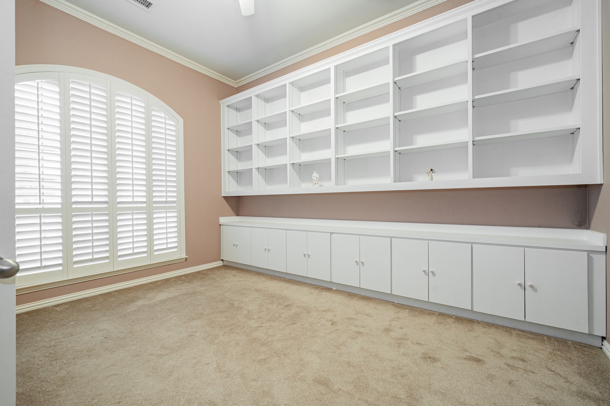 7803 Hillsdale Drive