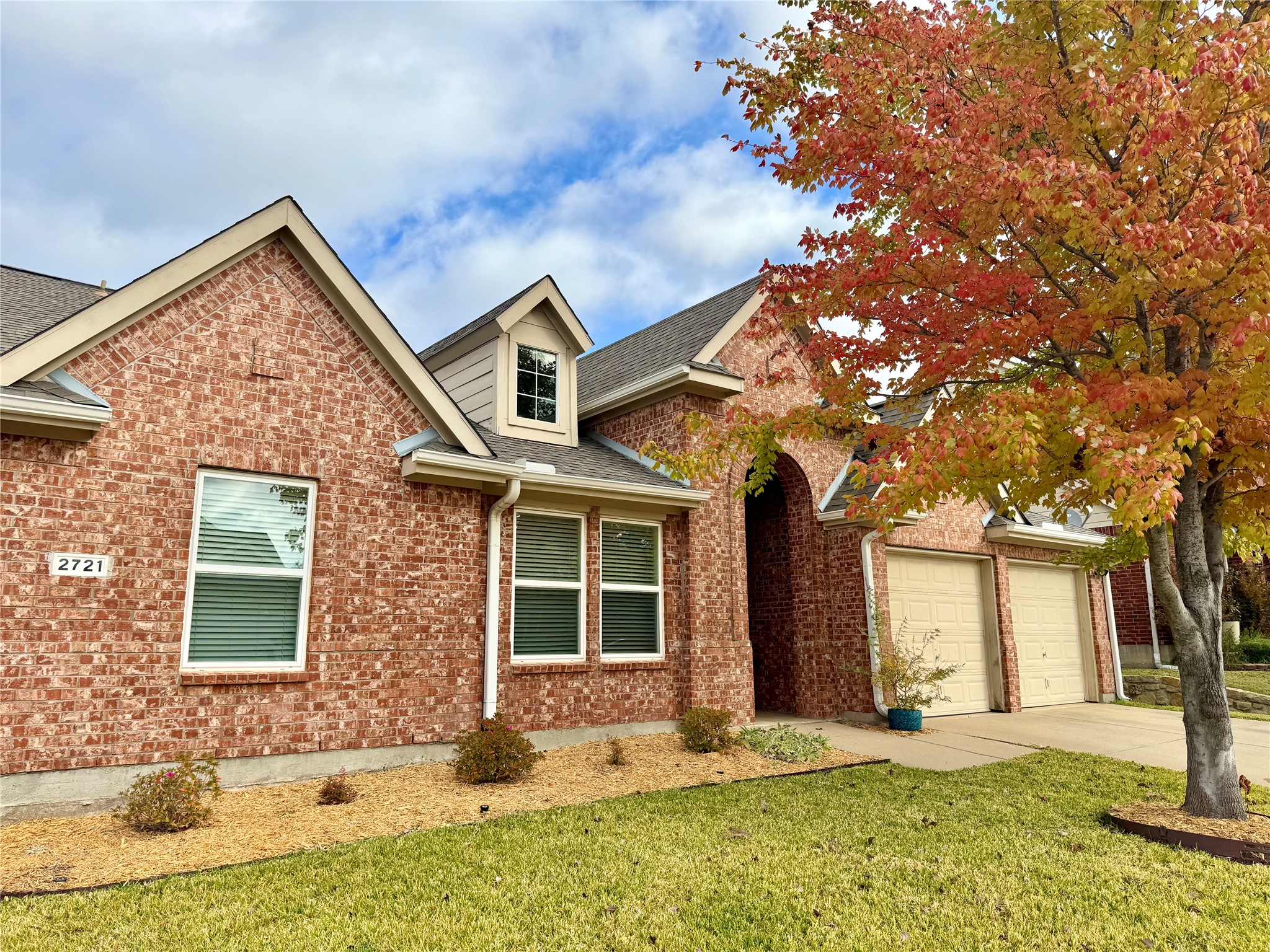 2721 Arabian Avenue