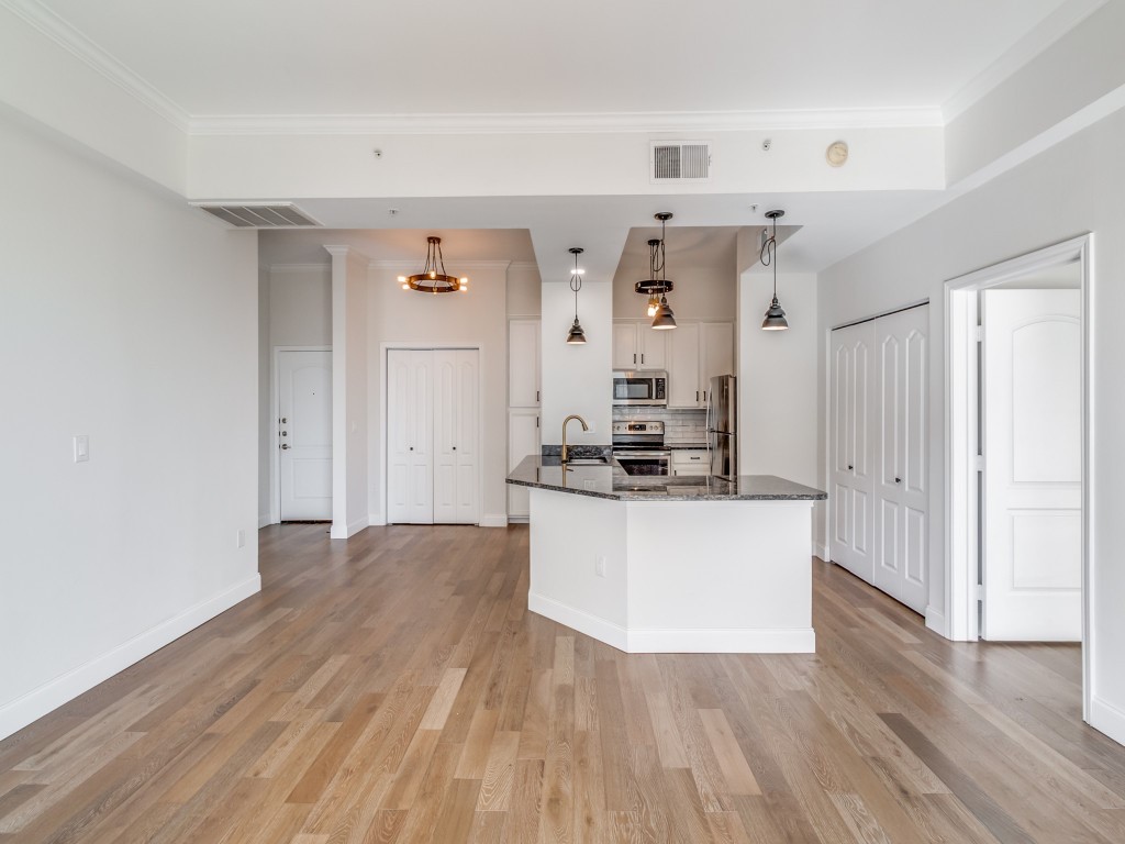 3225 Turtle Creek Boulevard 545