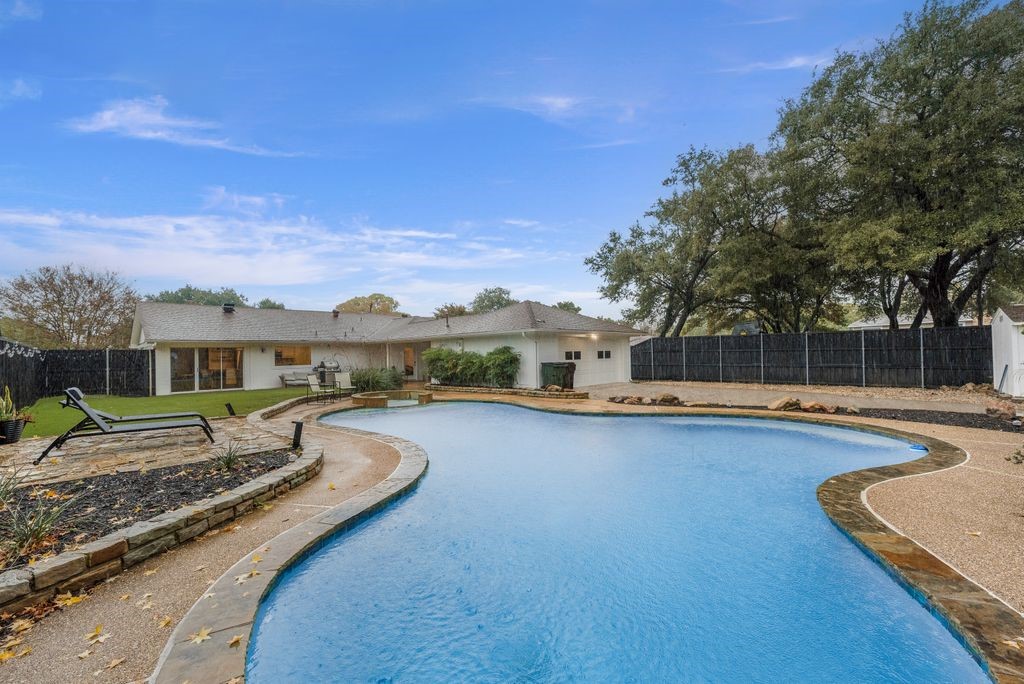 2309 Heather Hill Lane