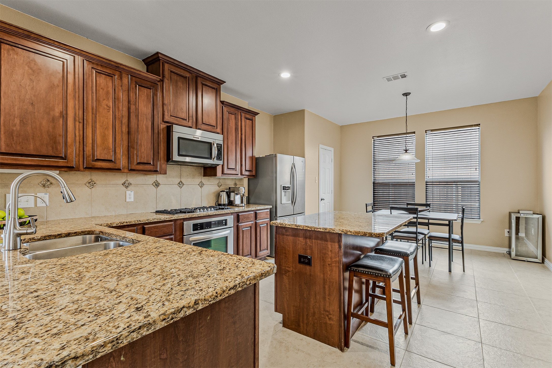 204 Leonard Way