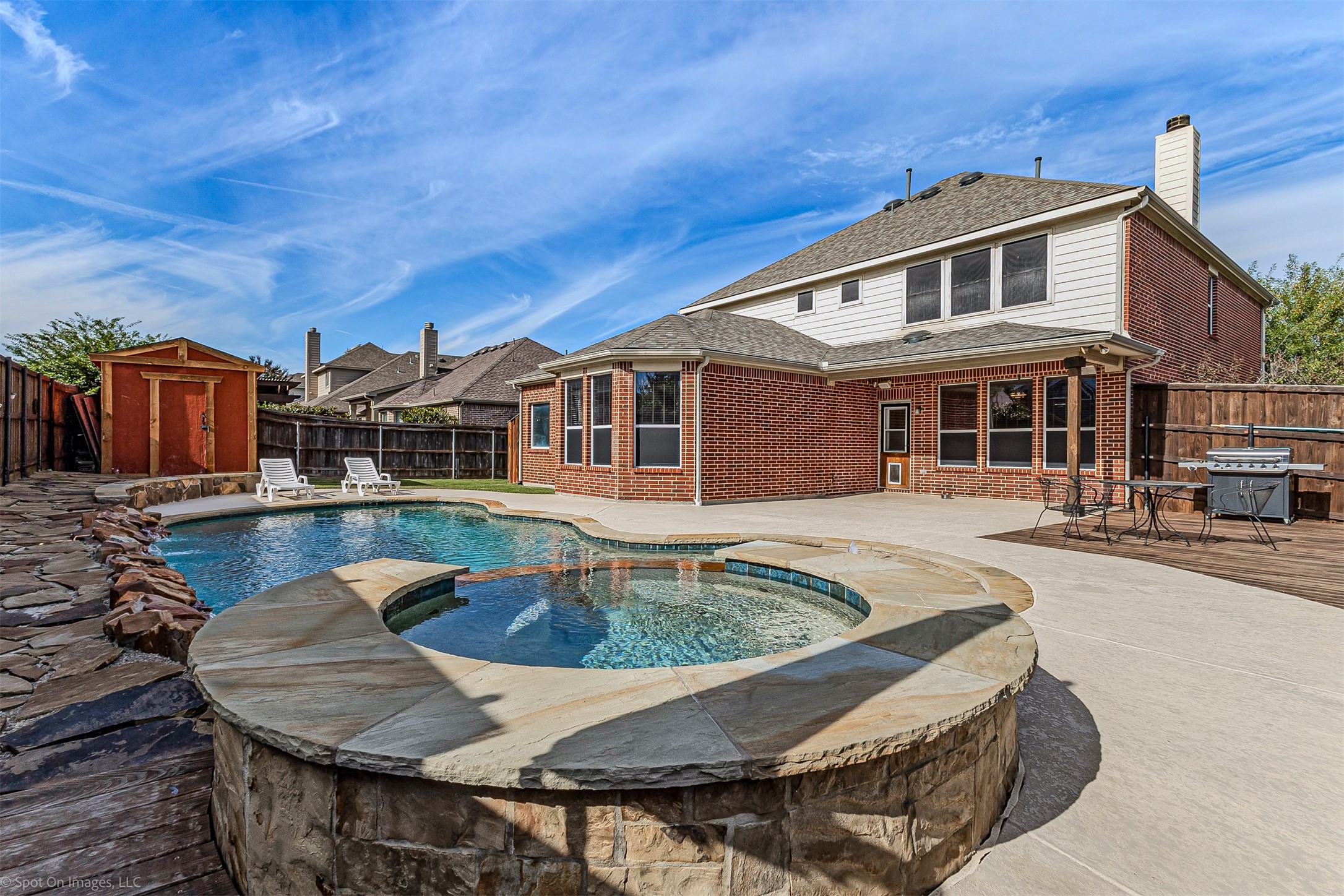 204 Leonard Way