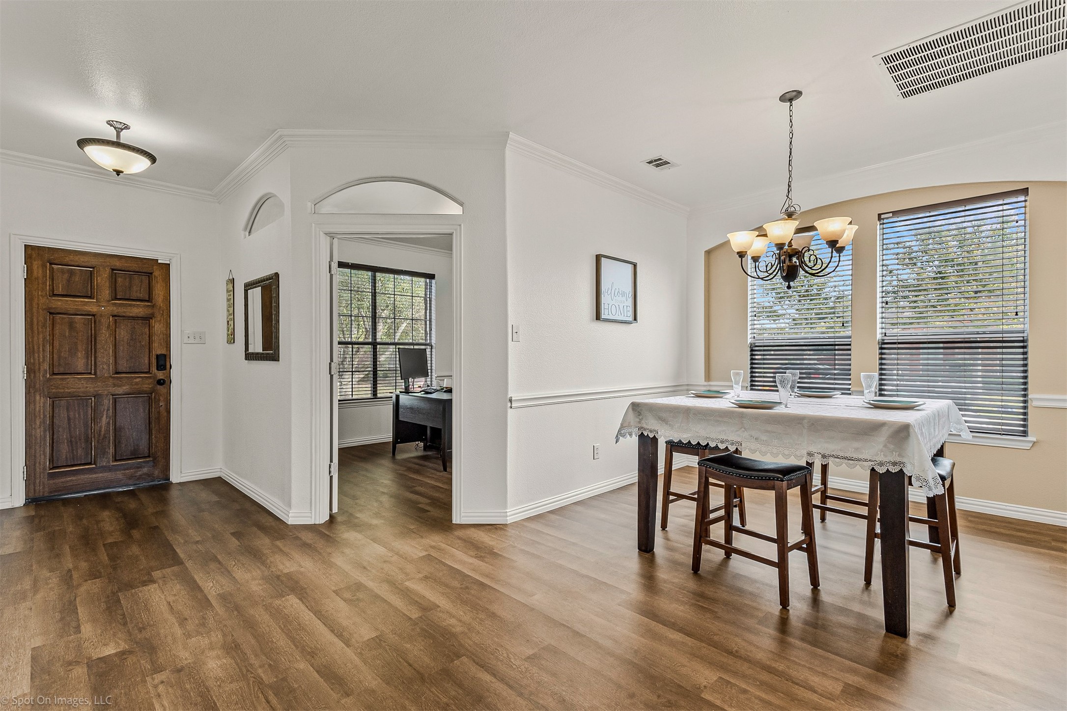 204 Leonard Way