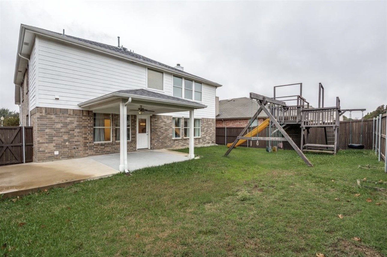 5904 Mariposa Drive