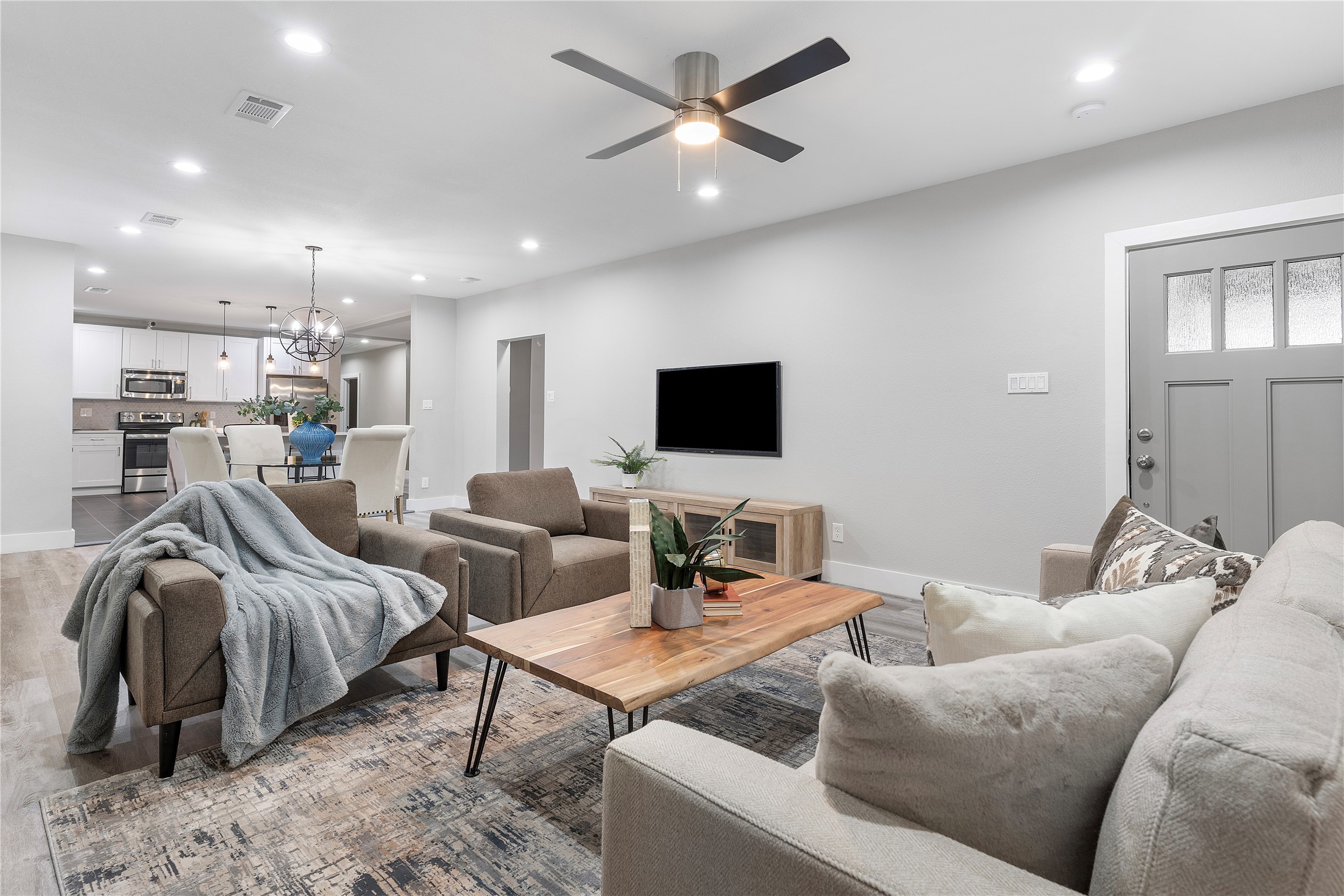 604 S Fitzhugh Avenue