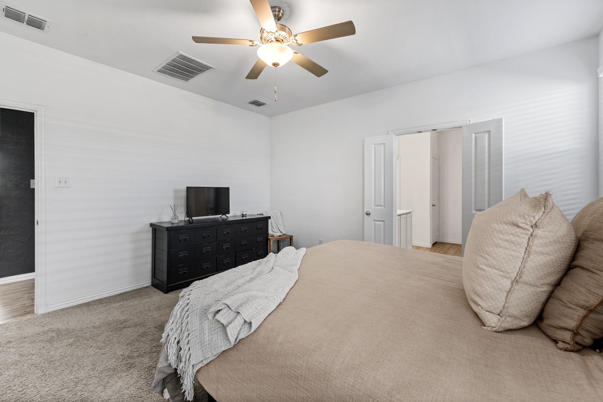 7101 Crepe Myrtle Avenue
