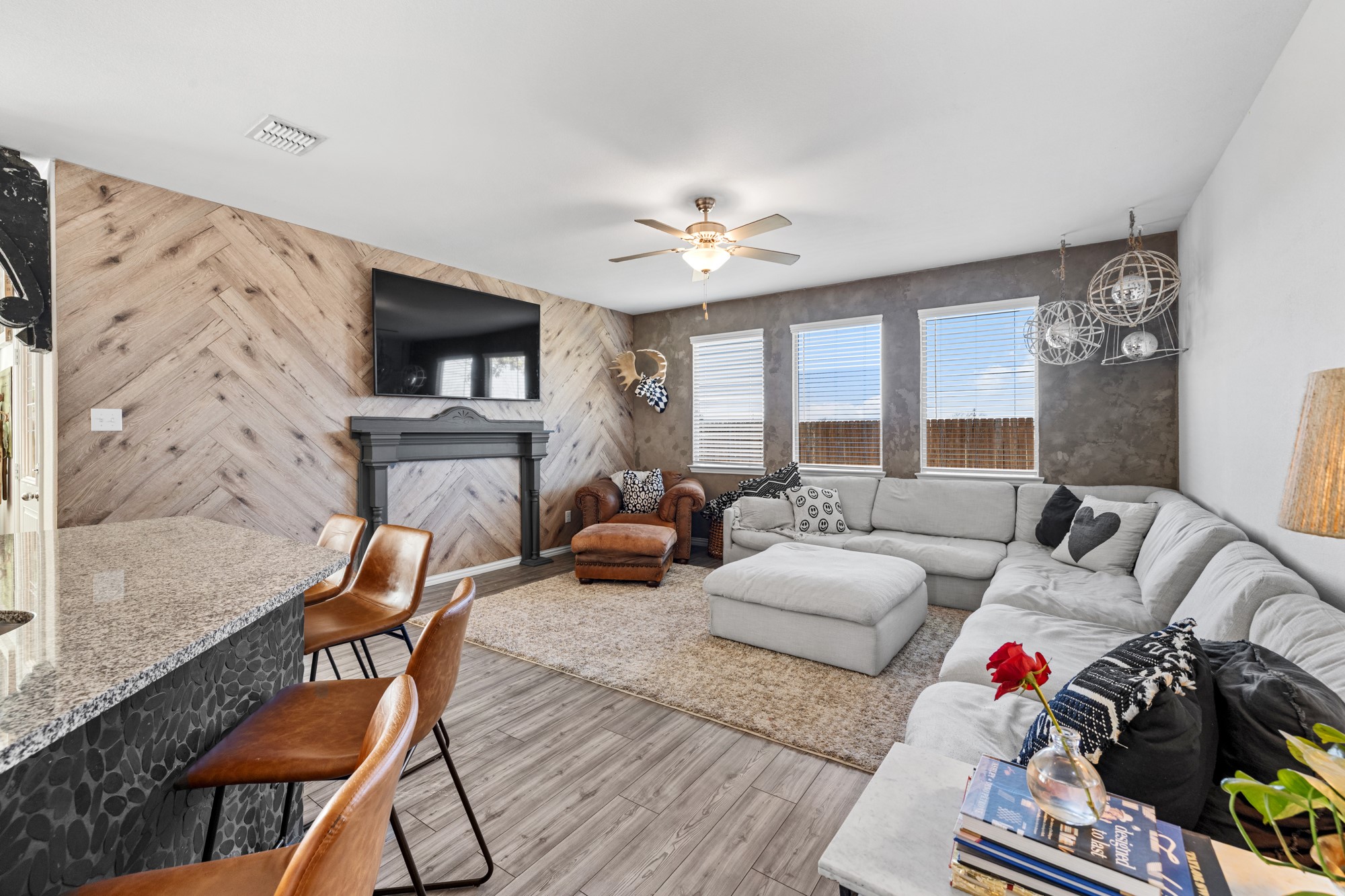 7101 Crepe Myrtle Avenue