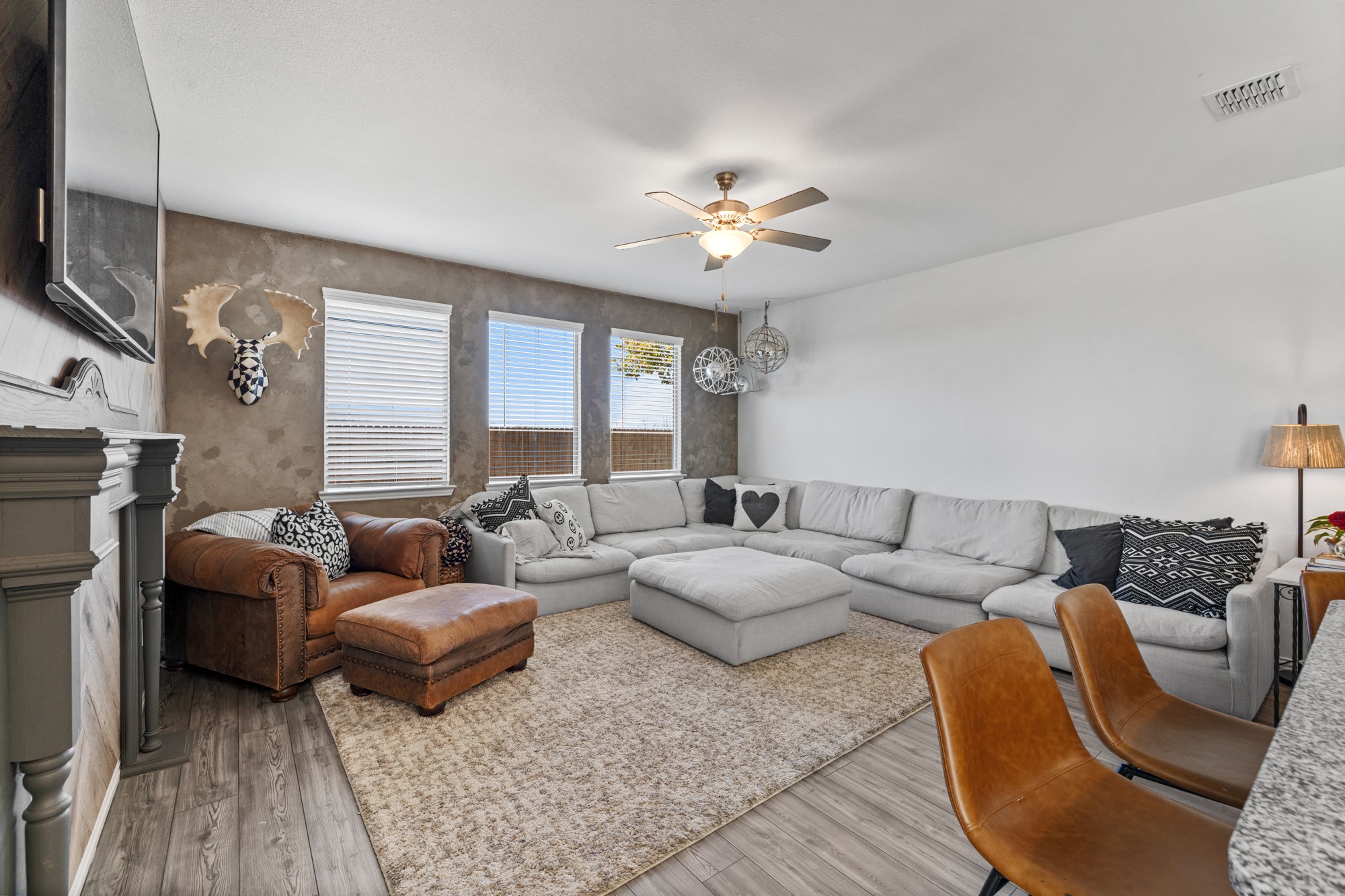 7101 Crepe Myrtle Avenue