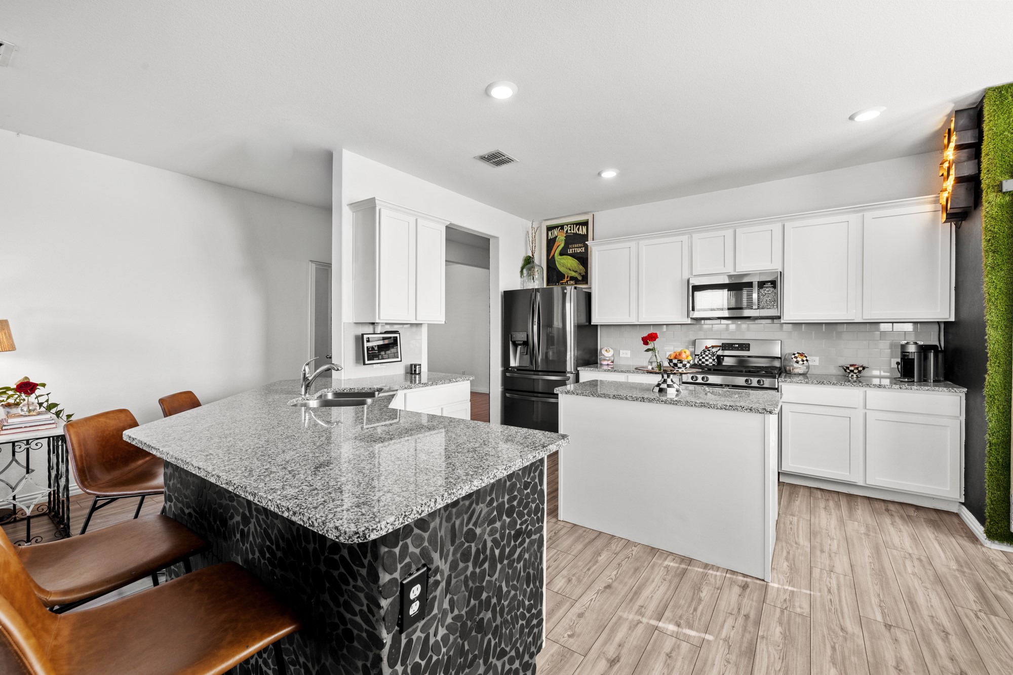 7101 Crepe Myrtle Avenue