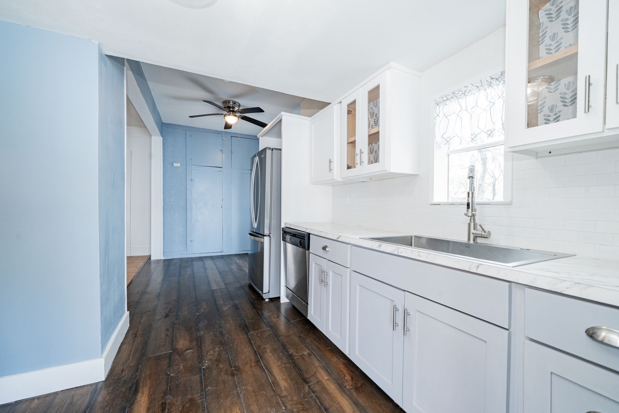 301 E 2nd North Street