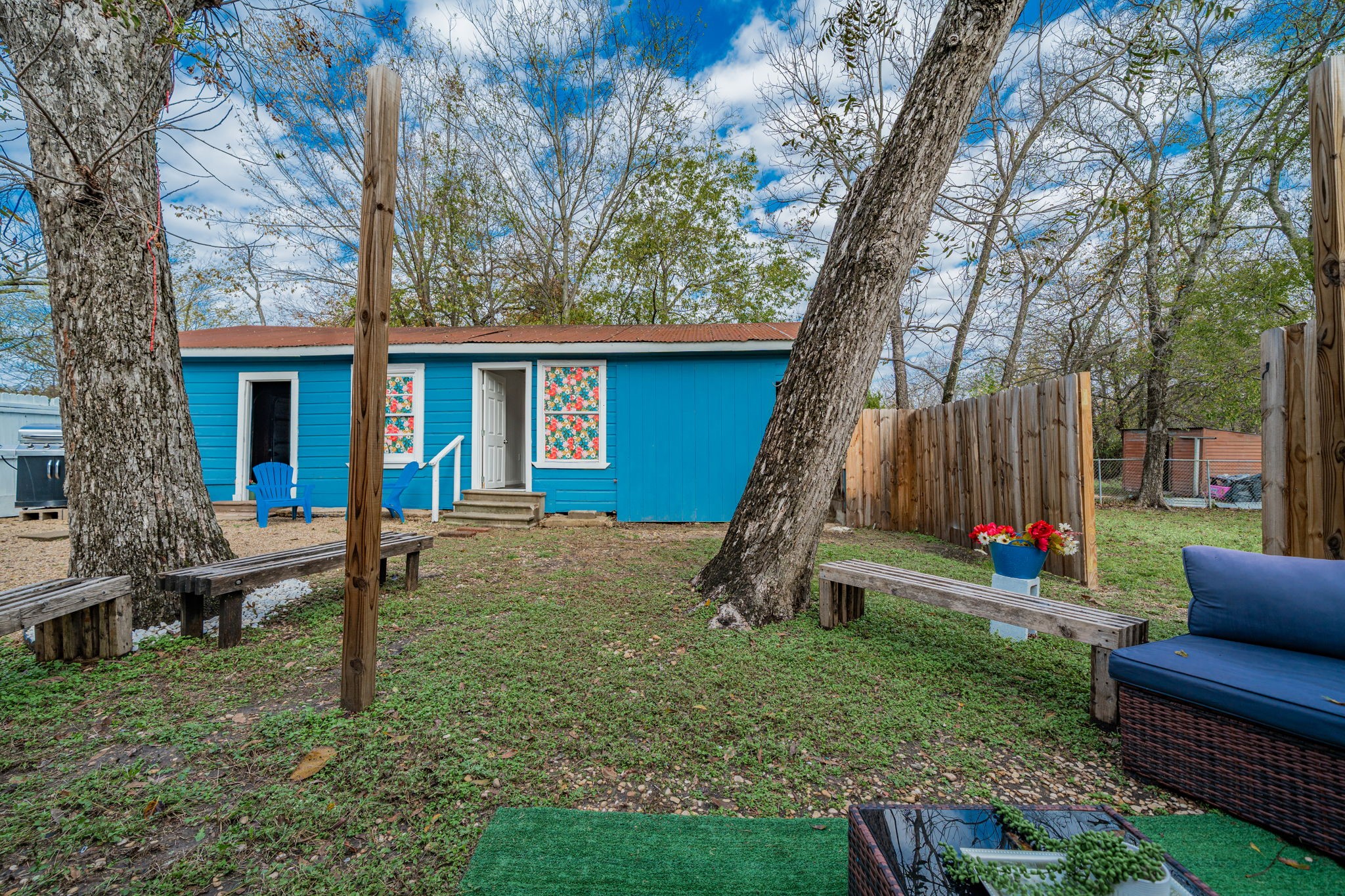 301 E 2nd North Street