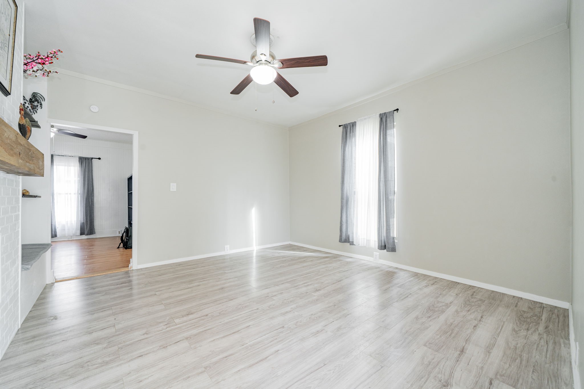 301 E 2nd North Street