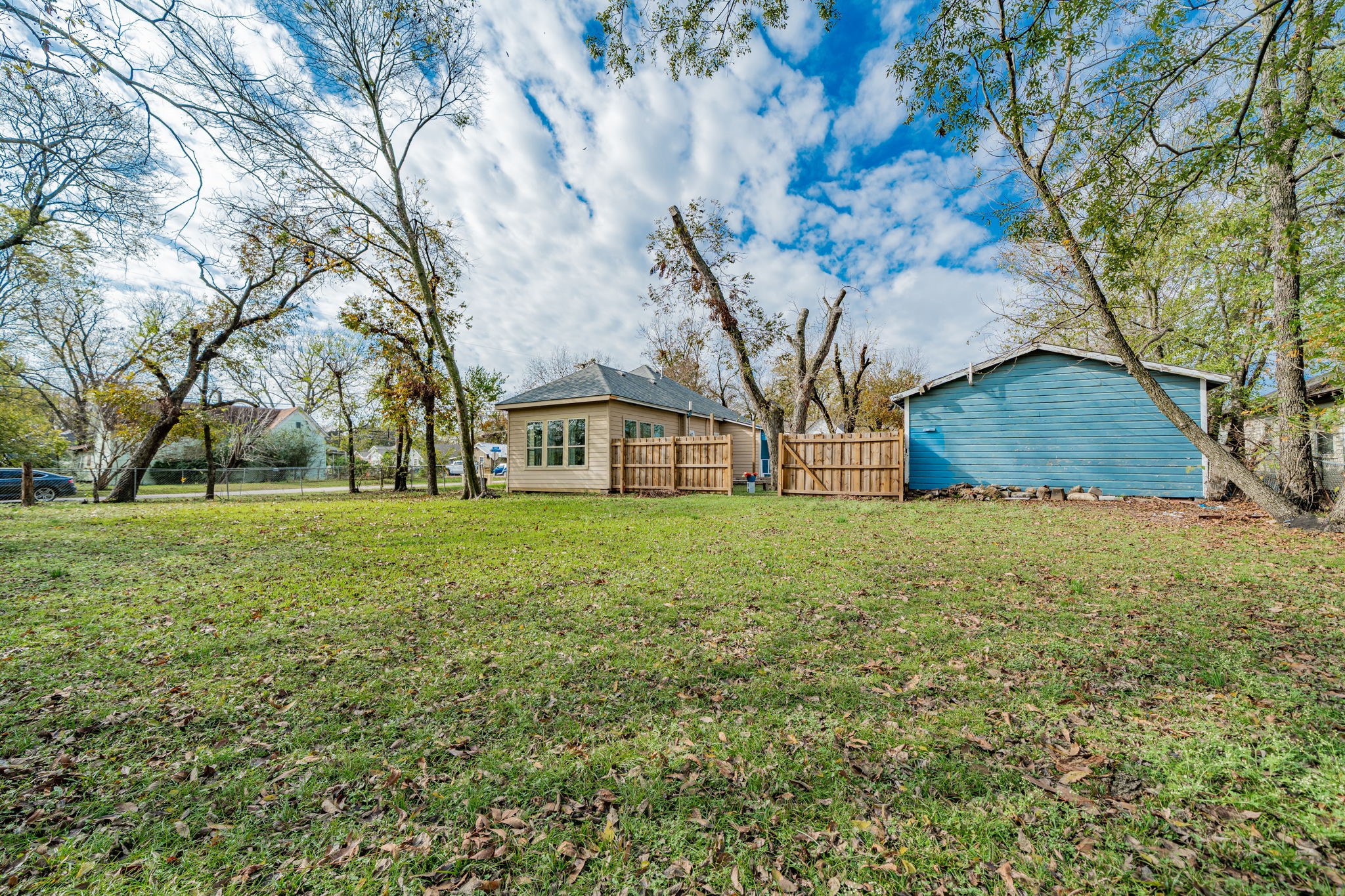 301 E 2nd North Street