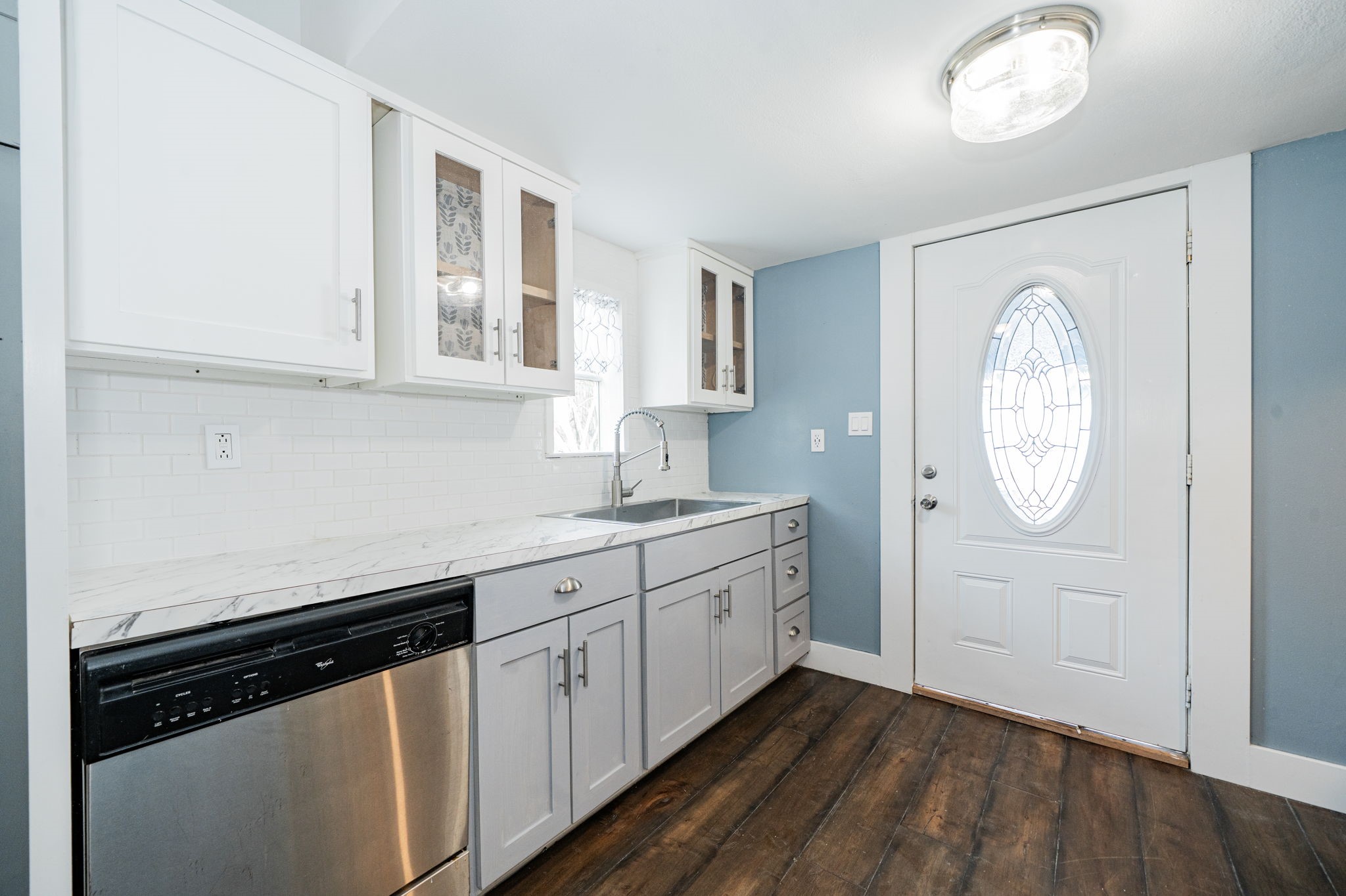 301 E 2nd North Street