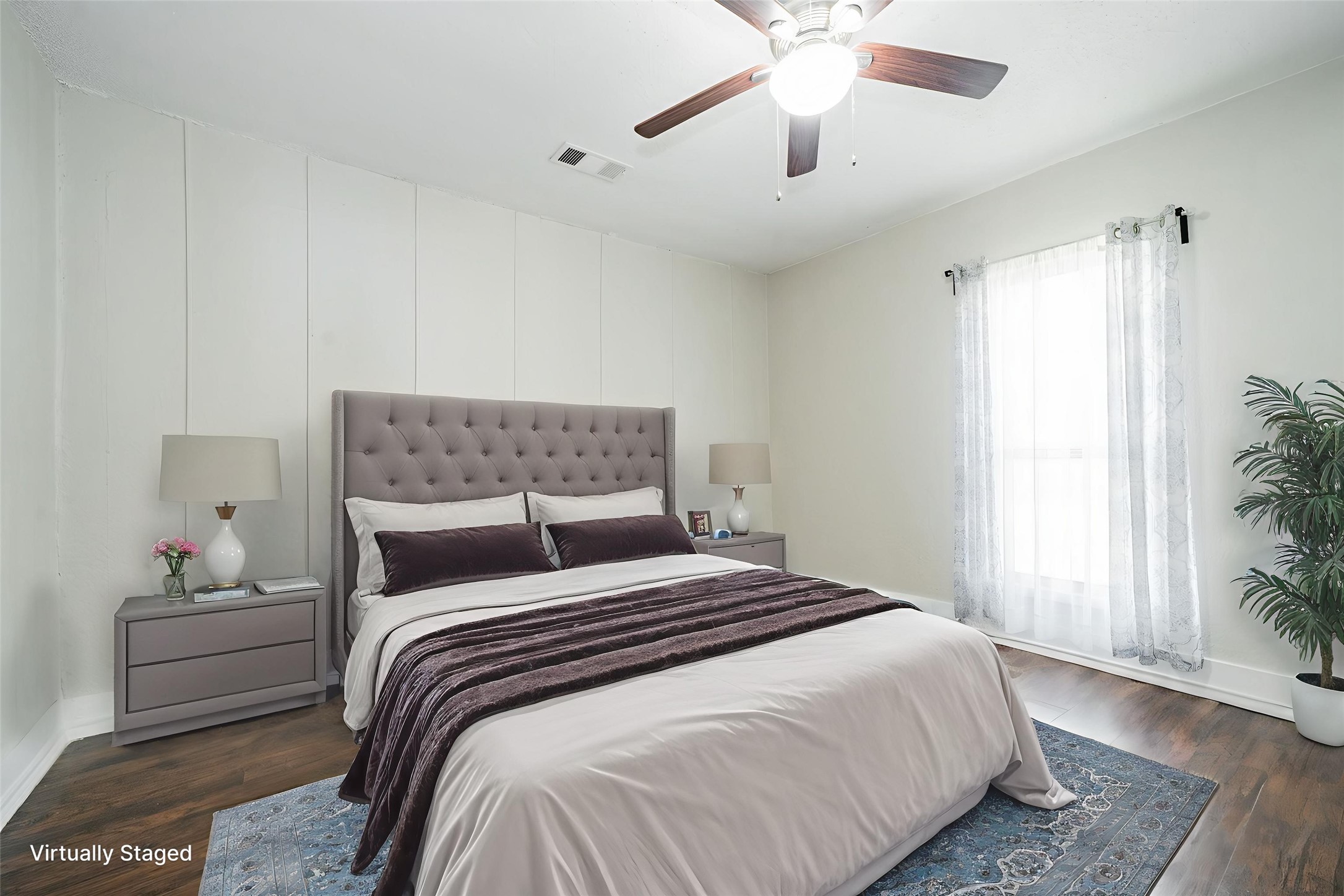 301 E 2nd North Street