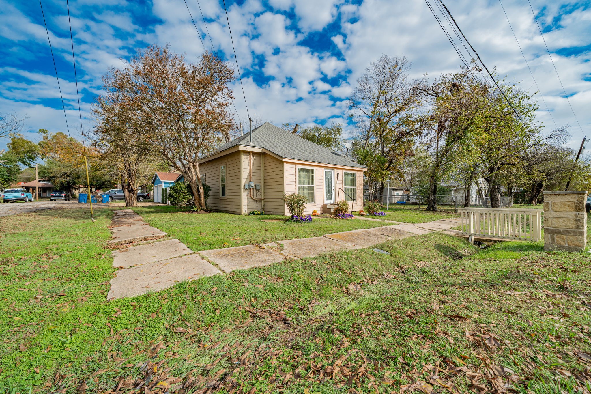 301 E 2nd North Street