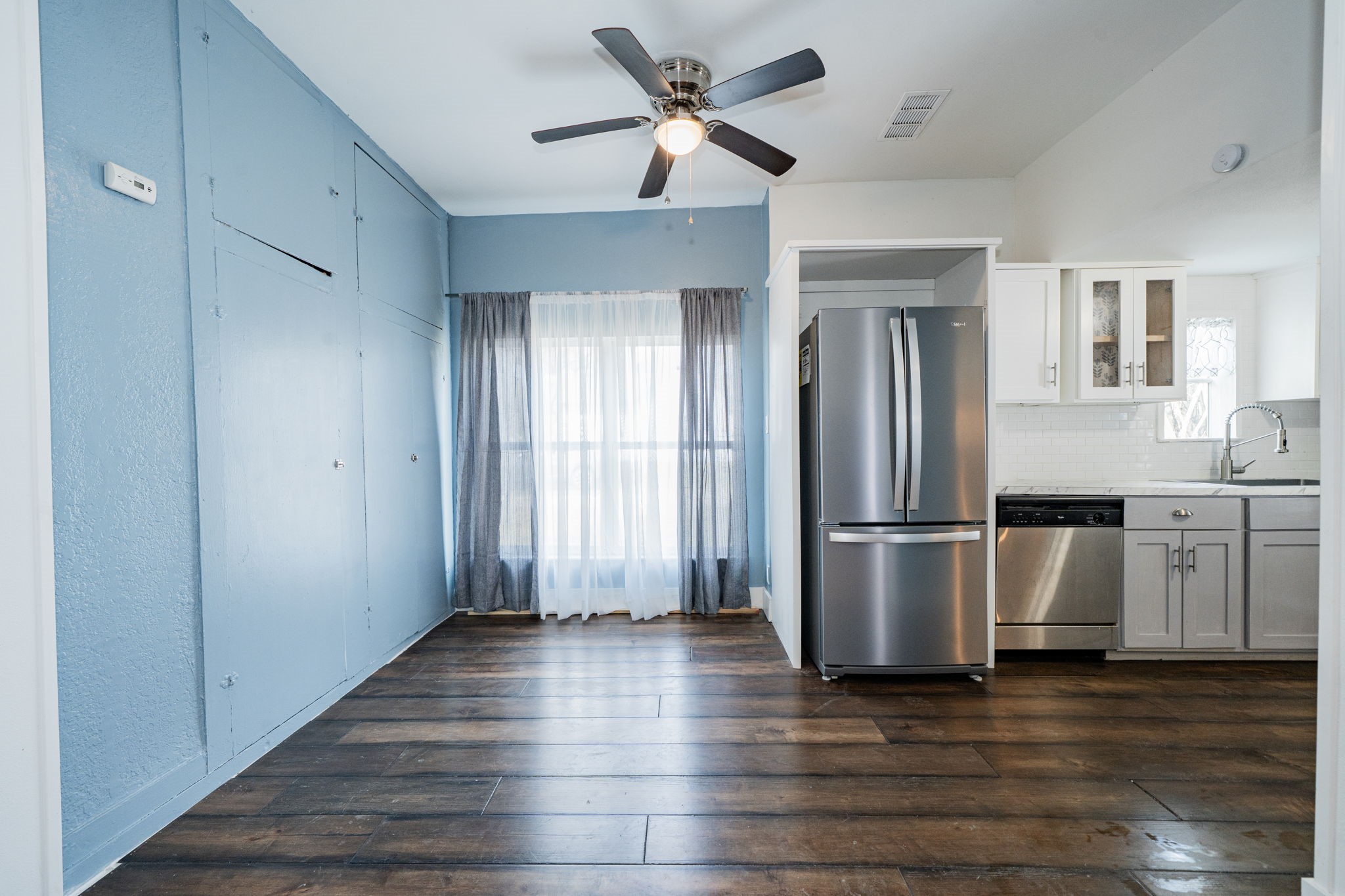 301 E 2nd North Street