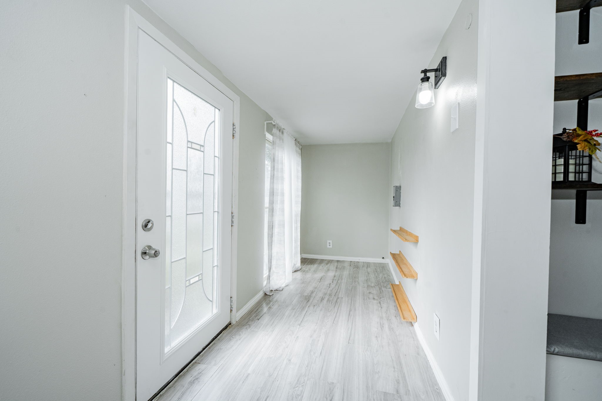 301 E 2nd North Street