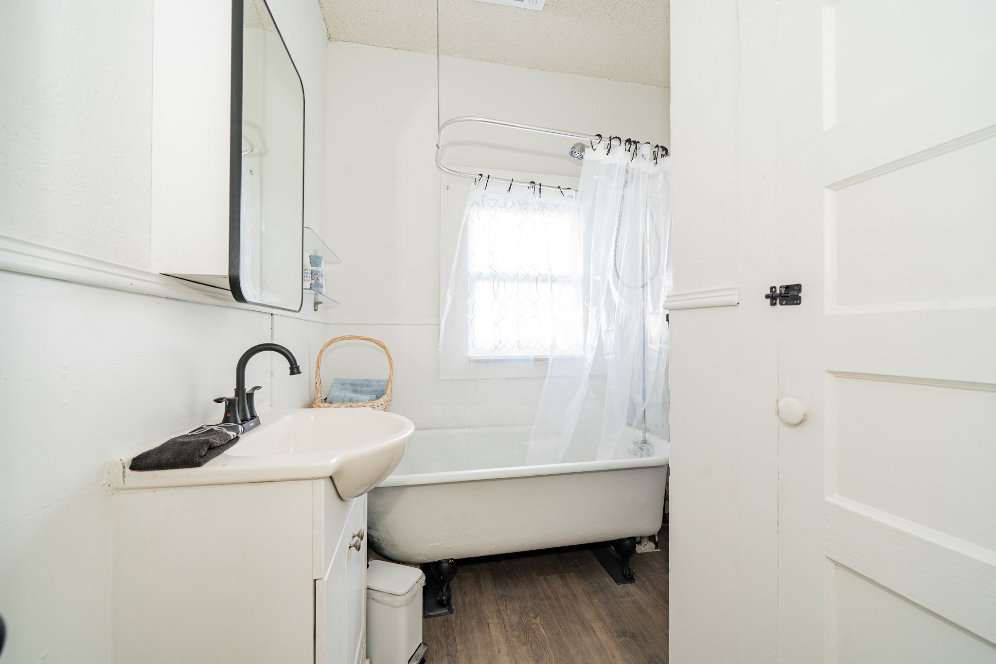 301 E 2nd North Street