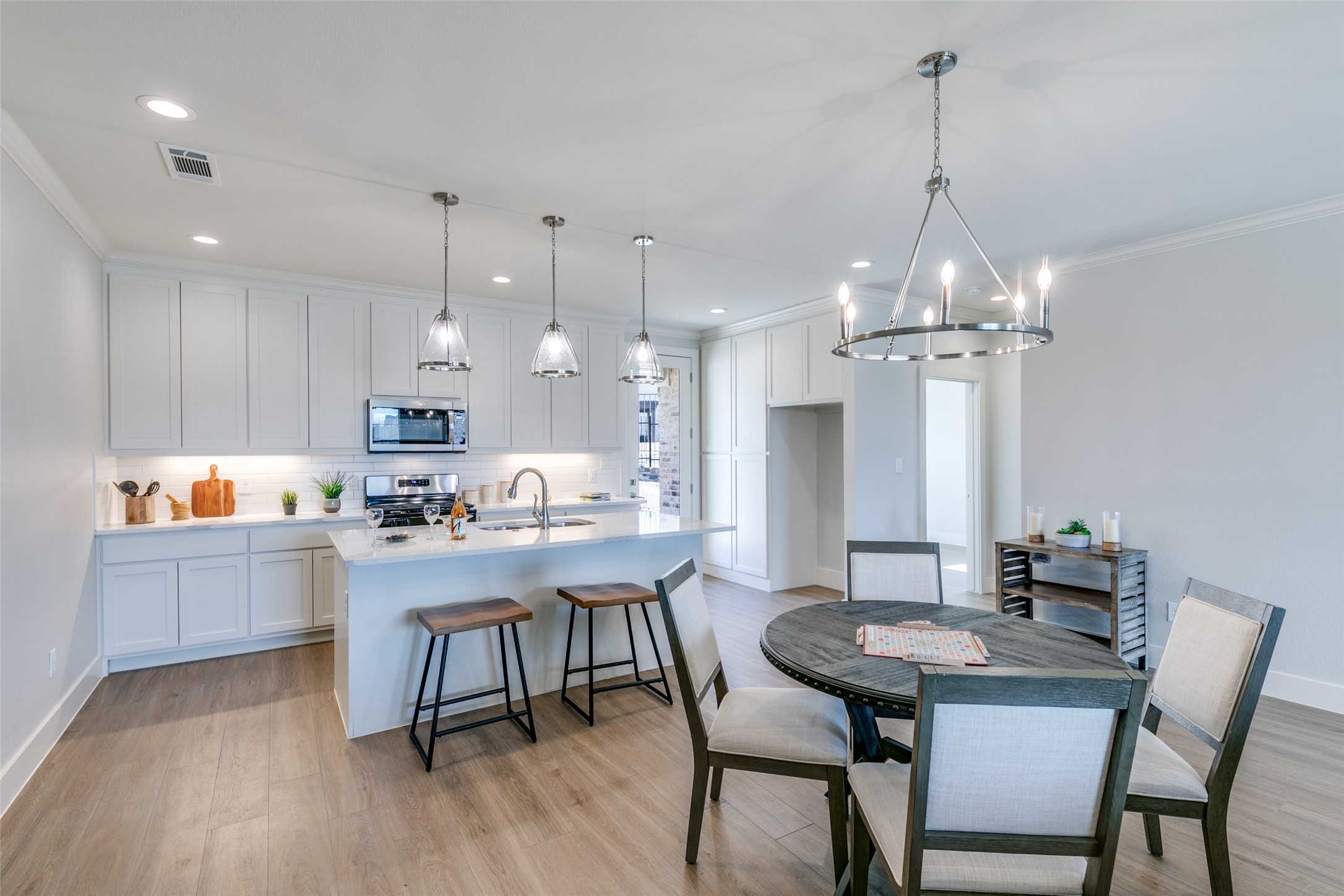 635 Community Lane