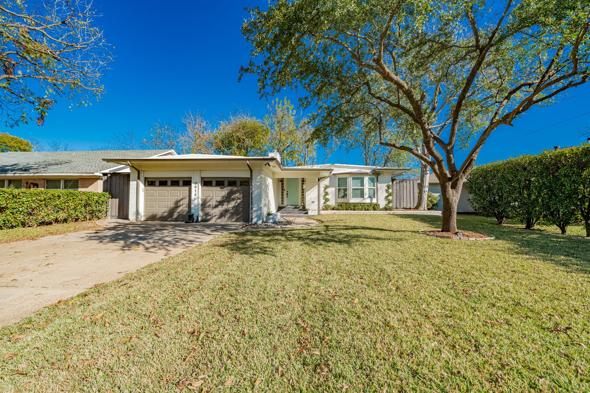 9914 Estacado Drive