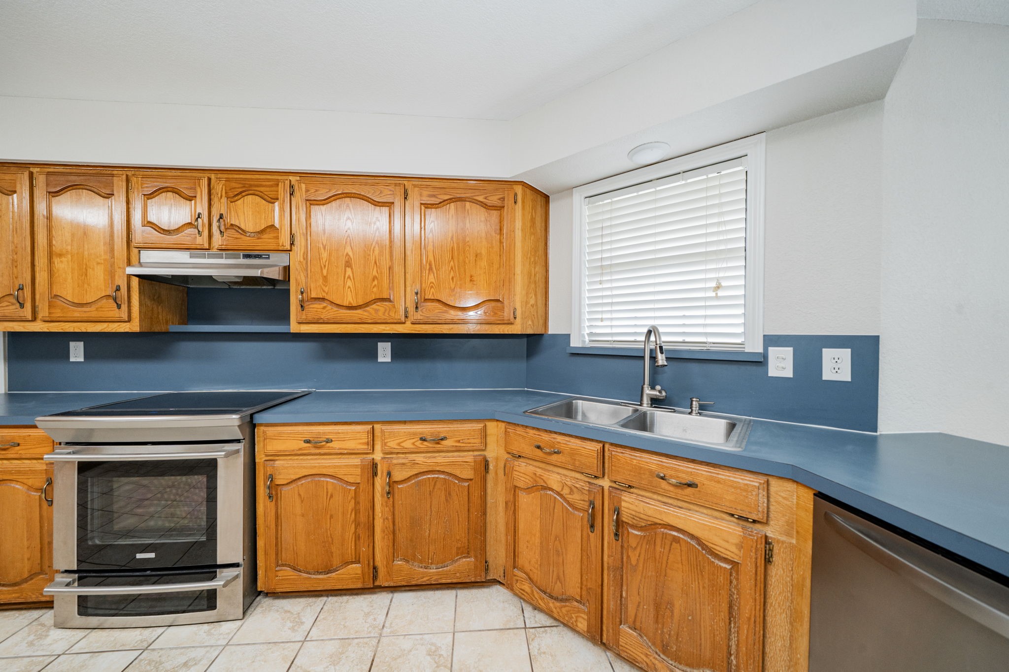 5612 E State Highway 243