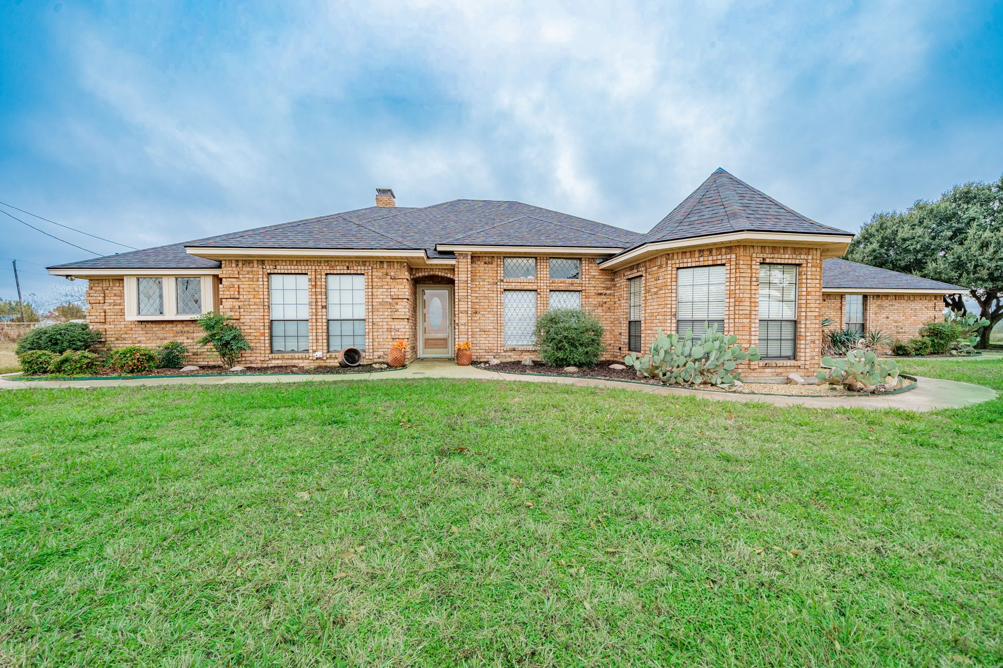 5612 E State Highway 243