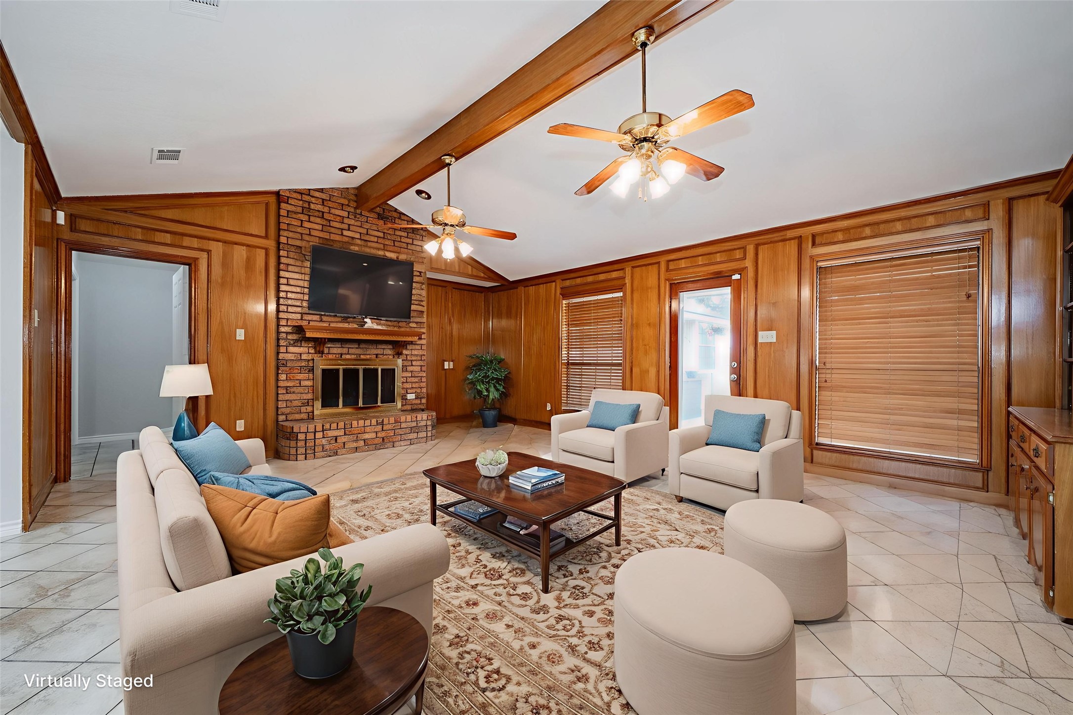 5612 E State Highway 243