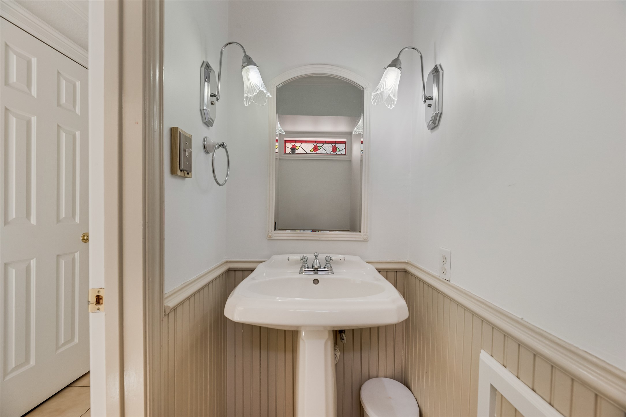 9712 County Road 2432